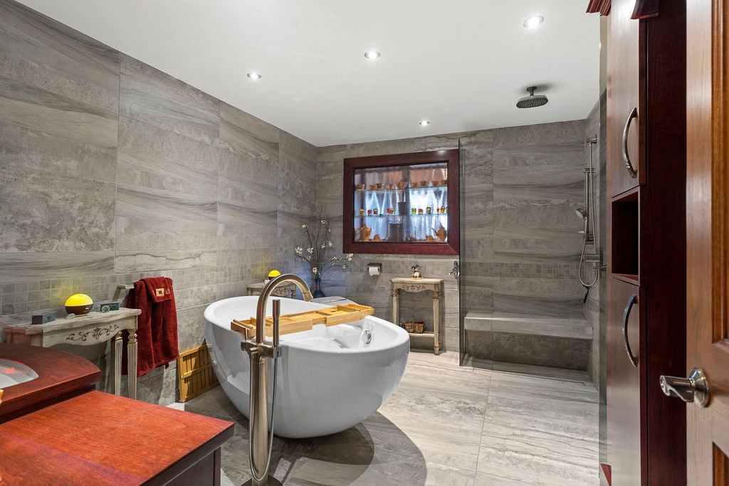 2780 Tsse Belleau, Longueuil (Le Vieux-Longueuil), Quebec J4M1K7, 5 Chambres Chambres, 22 Chambres Chambres,4 Salle de bainSalle de bain,Résidentiel,À vendre,Tsse Belleau,9056051