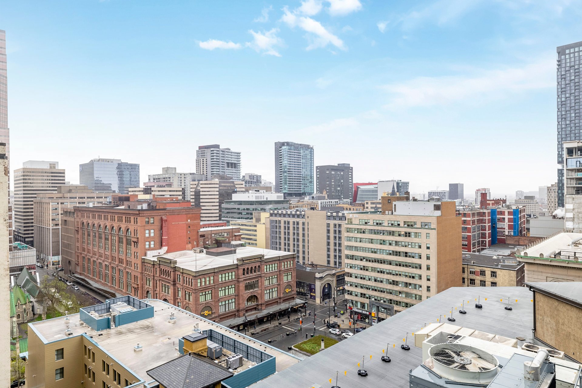 1225 Boul. Robert-Bourassa, Montréal (Ville-Marie), Quebec H3B9A9, 2 Bedrooms Bedrooms, 7 Rooms Rooms,2 BathroomsBathrooms,Residential,For Sale,Boul. Robert-Bourassa,9334077