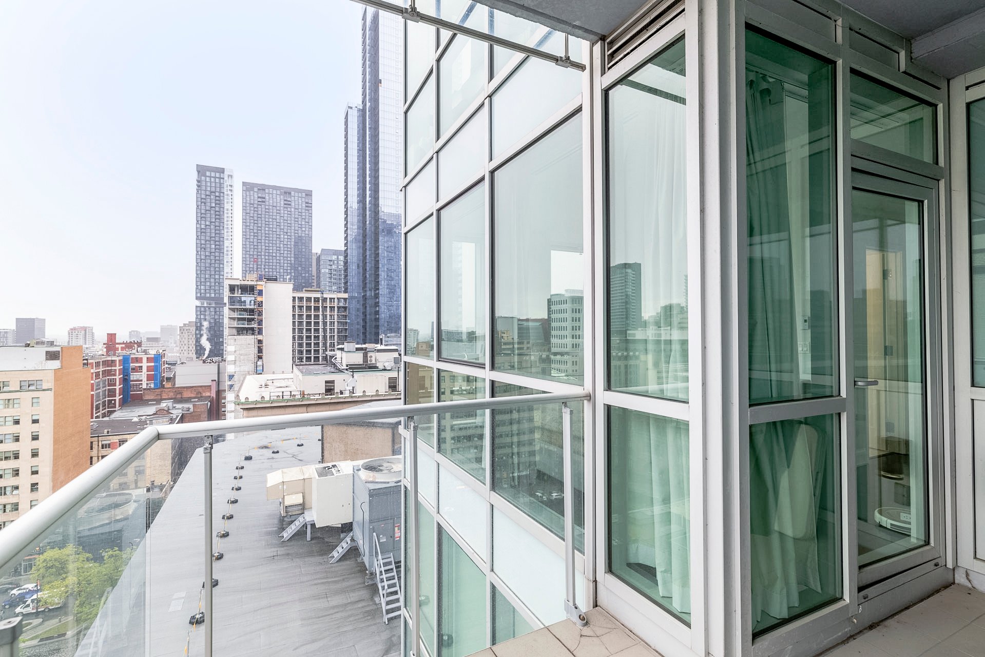 1225 Boul. Robert-Bourassa, Montréal (Ville-Marie), Quebec H3B9A9, 2 Bedrooms Bedrooms, 7 Rooms Rooms,2 BathroomsBathrooms,Residential,For Sale,Boul. Robert-Bourassa,9334077