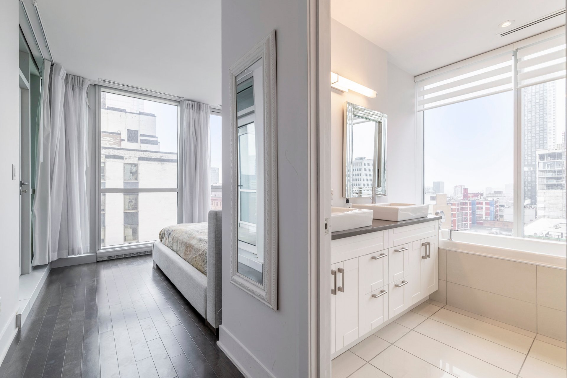 1225 Boul. Robert-Bourassa, Montréal (Ville-Marie), Quebec H3B9A9, 2 Bedrooms Bedrooms, 7 Rooms Rooms,2 BathroomsBathrooms,Residential,For Sale,Boul. Robert-Bourassa,9334077