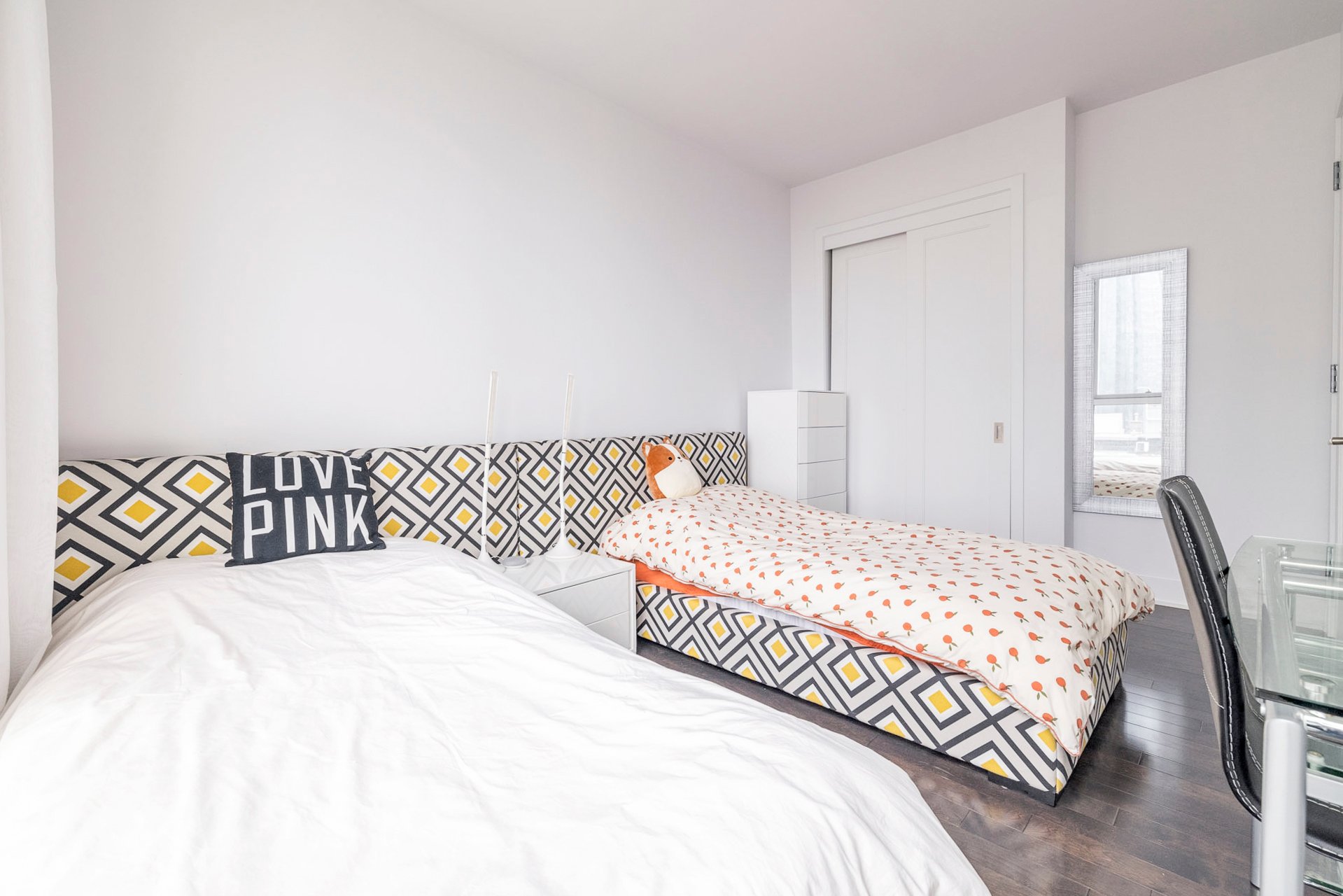 1225 Boul. Robert-Bourassa, Montréal (Ville-Marie), Quebec H3B9A9, 2 Bedrooms Bedrooms, 7 Rooms Rooms,2 BathroomsBathrooms,Residential,For Sale,Boul. Robert-Bourassa,9334077