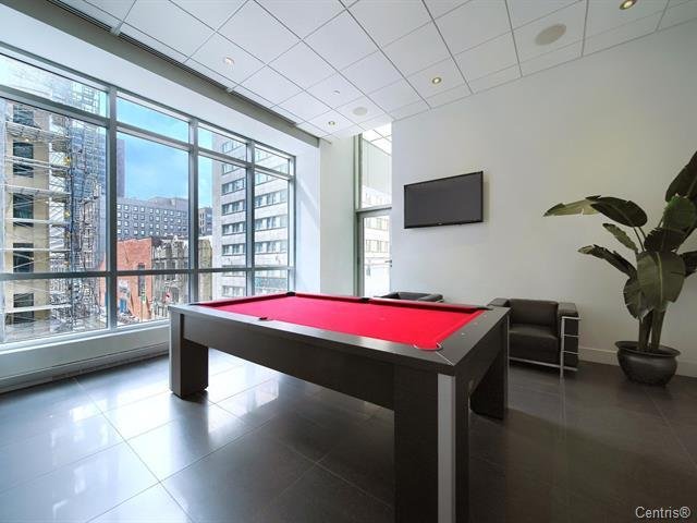 1225 Boul. Robert-Bourassa, Montréal (Ville-Marie), Quebec H3B9A9, 2 Chambres Chambres, 7 Chambres Chambres,2 Salle de bainSalle de bain,Résidentiel,A Louer,Boul. Robert-Bourassa,25019728