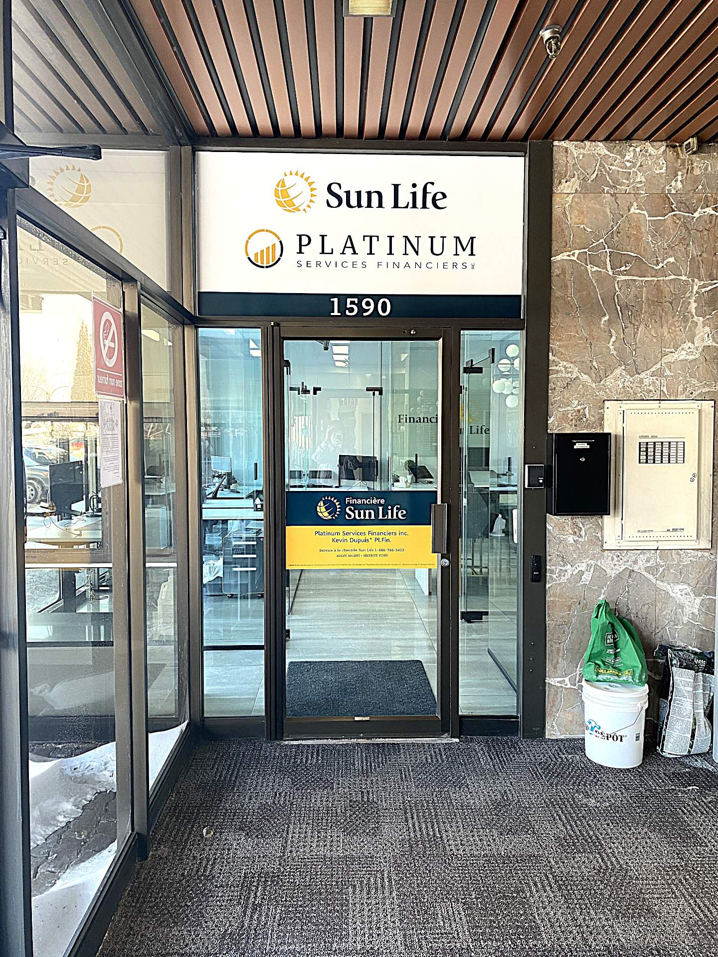 1590 Boul. Henri-Bourassa O., Montréal (Ahuntsic-Cartierville), Quebec H3M3E2, ,Commercial,For Rent,Boul. Henri-Bourassa O.,24415770