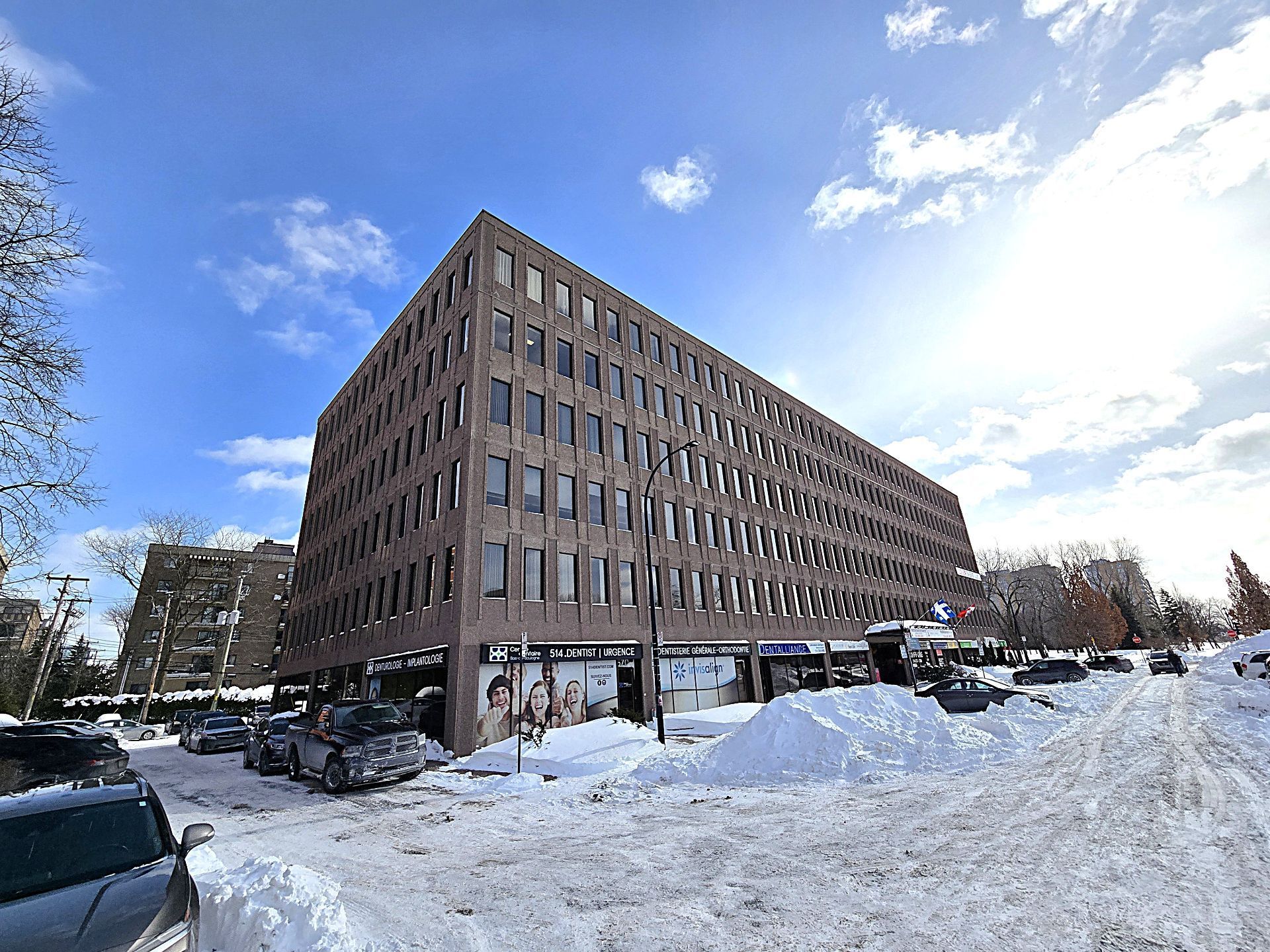 1590 Boul. Henri-Bourassa O., Montréal (Ahuntsic-Cartierville), Quebec H3M3E2, ,Commercial,For Rent,Boul. Henri-Bourassa O.,24415770