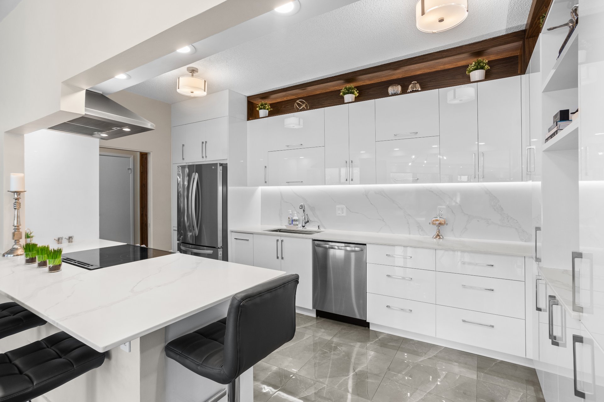 4520 Prom. Paton, Laval (Chomedey), Quebec H7W4X1, 2 Bedrooms Bedrooms, 6 Rooms Rooms,2 BathroomsBathrooms,Residential,For Sale,Prom. Paton,9852355