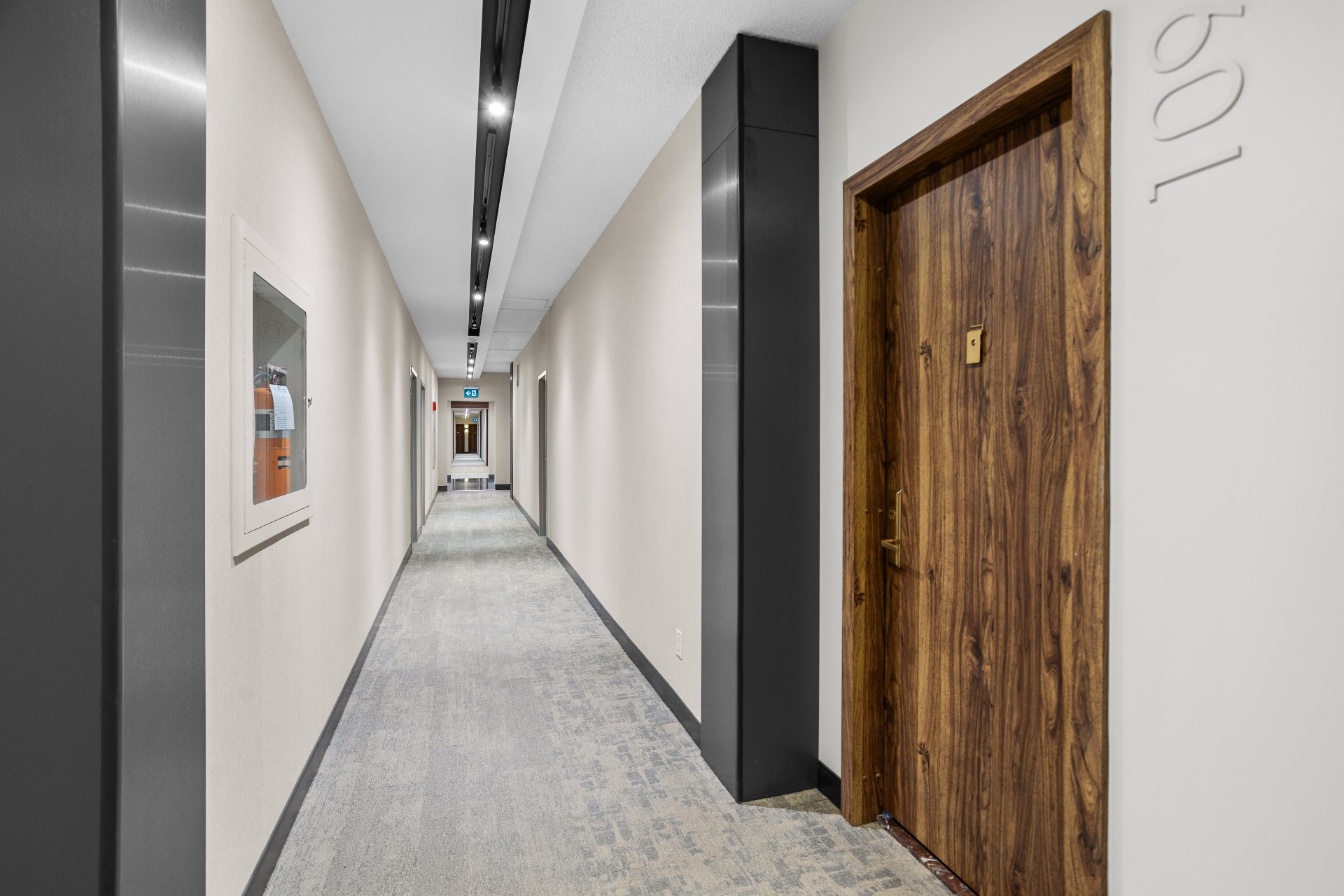 4520 Prom. Paton, Laval (Chomedey), Quebec H7W4X1, 2 Bedrooms Bedrooms, 6 Rooms Rooms,2 BathroomsBathrooms,Residential,For Sale,Prom. Paton,9852355