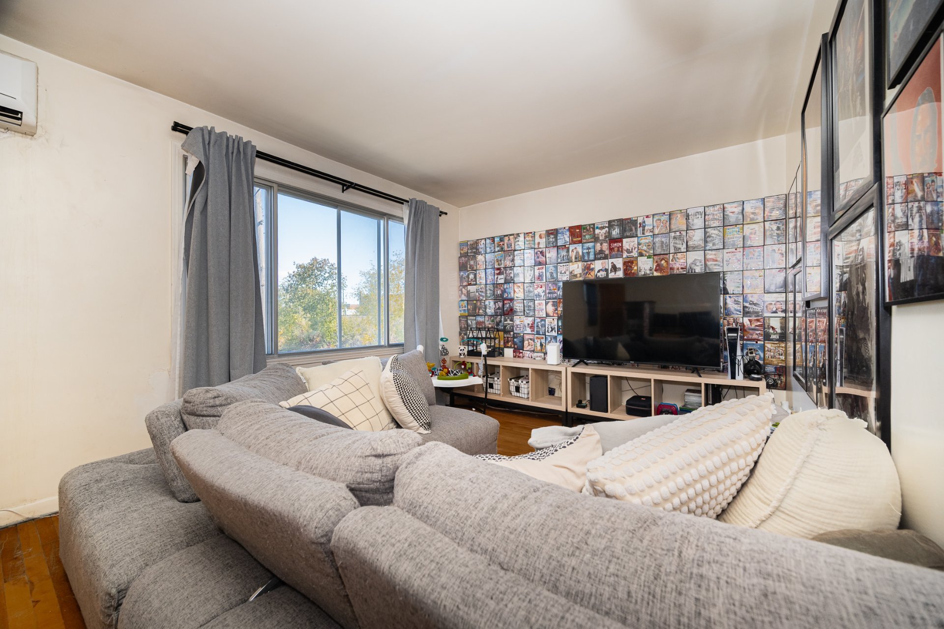 9610 Rue D'Iberville 9612, Montréal (Ahuntsic-Cartierville), Quebec H2B2T3, 4 Bedrooms Bedrooms, 7 Rooms Rooms,2 BathroomsBathrooms,Multi-family (2 to 5 units),For Sale,Rue D'Iberville,18124131