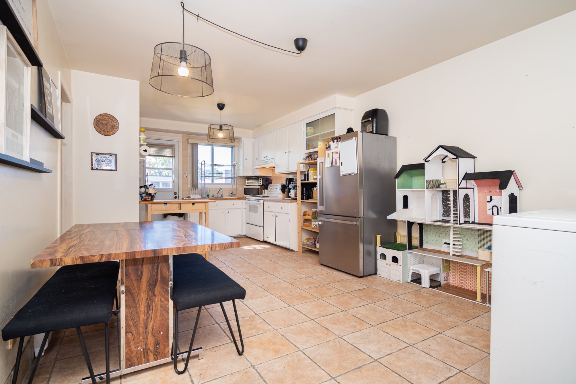 9610 Rue D'Iberville 9612, Montréal (Ahuntsic-Cartierville), Quebec H2B2T3, 4 Bedrooms Bedrooms, 7 Rooms Rooms,2 BathroomsBathrooms,Multi-family (2 to 5 units),For Sale,Rue D'Iberville,18124131