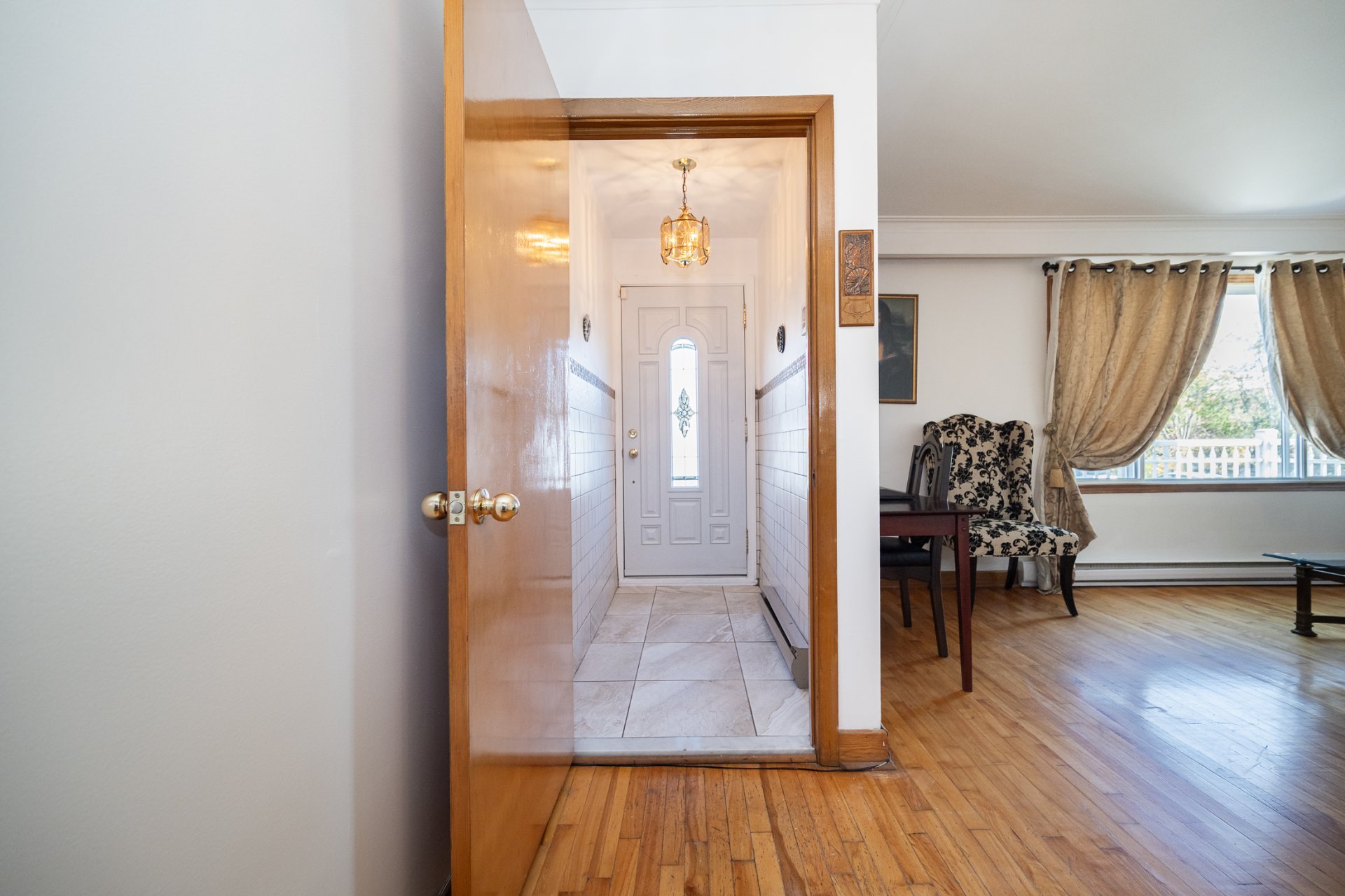 9610 Rue D'Iberville 9612, Montréal (Ahuntsic-Cartierville), Quebec H2B2T3, 4 Bedrooms Bedrooms, 7 Rooms Rooms,2 BathroomsBathrooms,Multi-family (2 to 5 units),For Sale,Rue D'Iberville,18124131