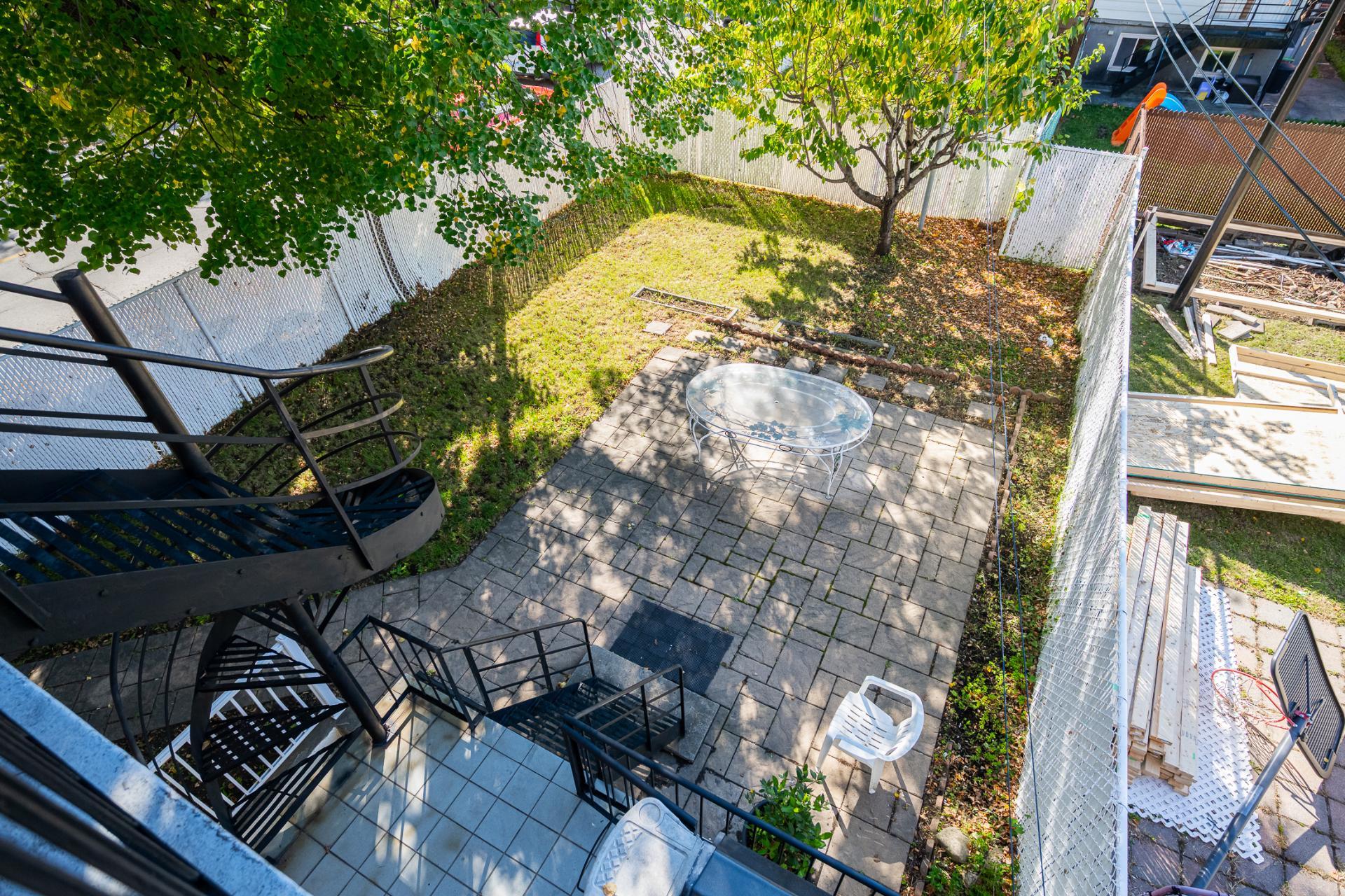 9610 Rue D'Iberville 9612, Montréal (Ahuntsic-Cartierville), Quebec H2B2T3, 4 Bedrooms Bedrooms, 7 Rooms Rooms,2 BathroomsBathrooms,Multi-family (2 to 5 units),For Sale,Rue D'Iberville,18124131