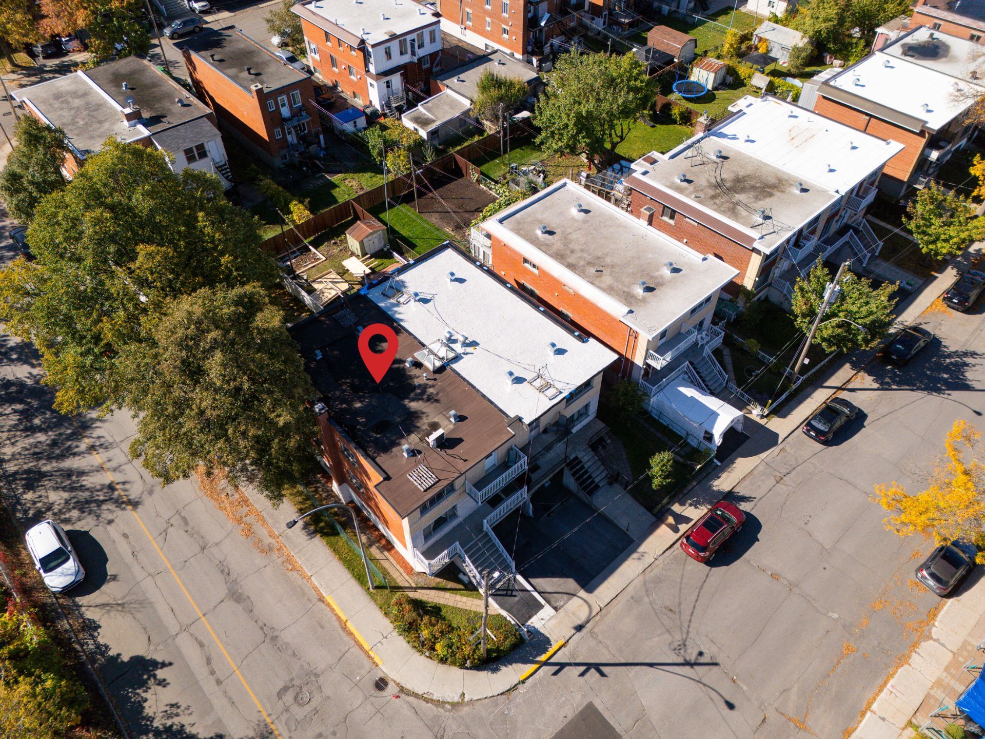 9610 Rue D'Iberville 9612, Montréal (Ahuntsic-Cartierville), Quebec H2B2T3, 4 Bedrooms Bedrooms, 7 Rooms Rooms,2 BathroomsBathrooms,Multi-family (2 to 5 units),For Sale,Rue D'Iberville,18124131