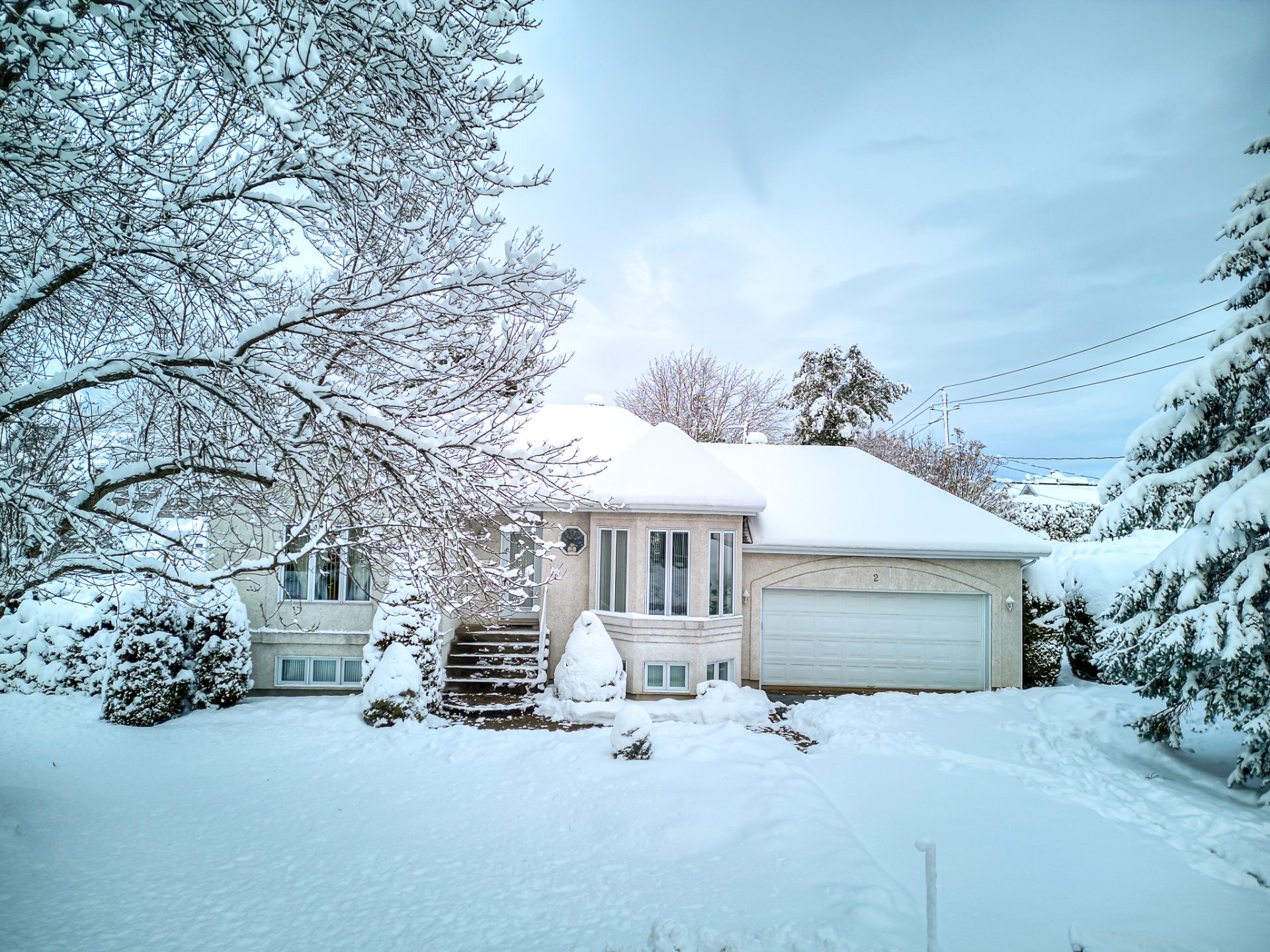 2 Rue des Pistoles, Blainville, Quebec J7C5B2, 3 Bedrooms Bedrooms, 12 Rooms Rooms,2 BathroomsBathrooms,Residential,For Sale,Rue des Pistoles,21037909