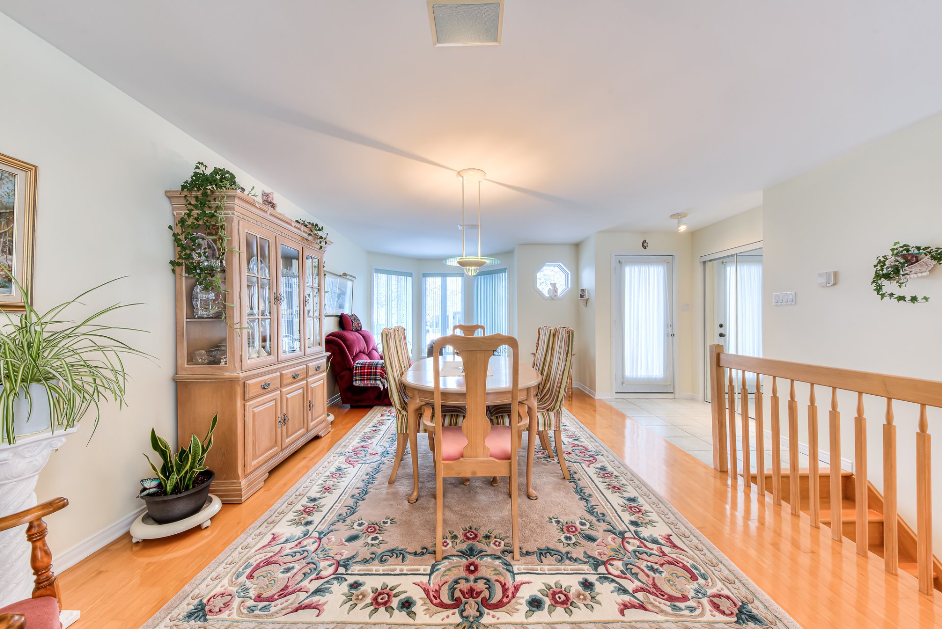 2 Rue des Pistoles, Blainville, Quebec J7C5B2, 3 Bedrooms Bedrooms, 12 Rooms Rooms,2 BathroomsBathrooms,Residential,For Sale,Rue des Pistoles,21037909