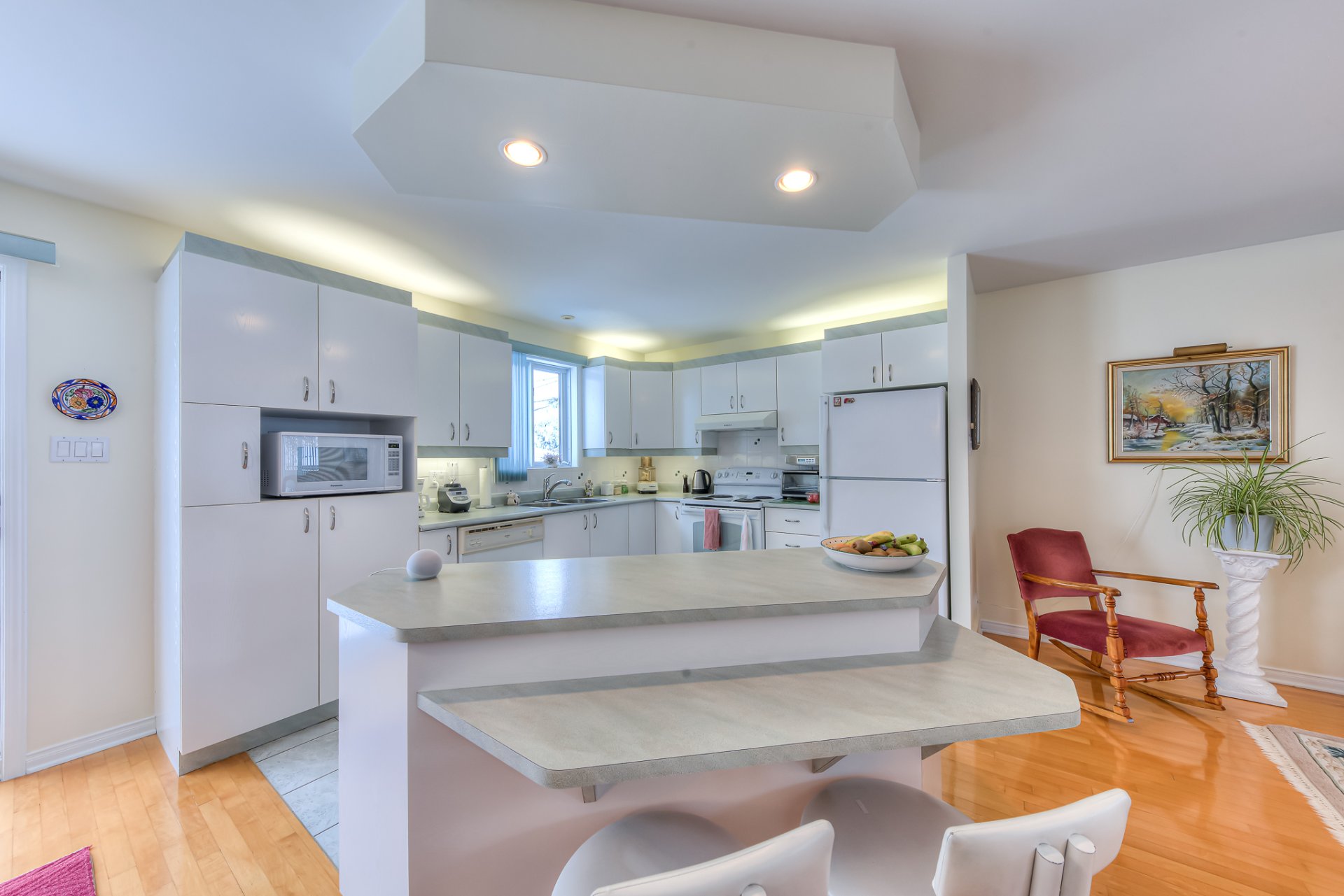 2 Rue des Pistoles, Blainville, Quebec J7C5B2, 3 Bedrooms Bedrooms, 12 Rooms Rooms,2 BathroomsBathrooms,Residential,For Sale,Rue des Pistoles,21037909