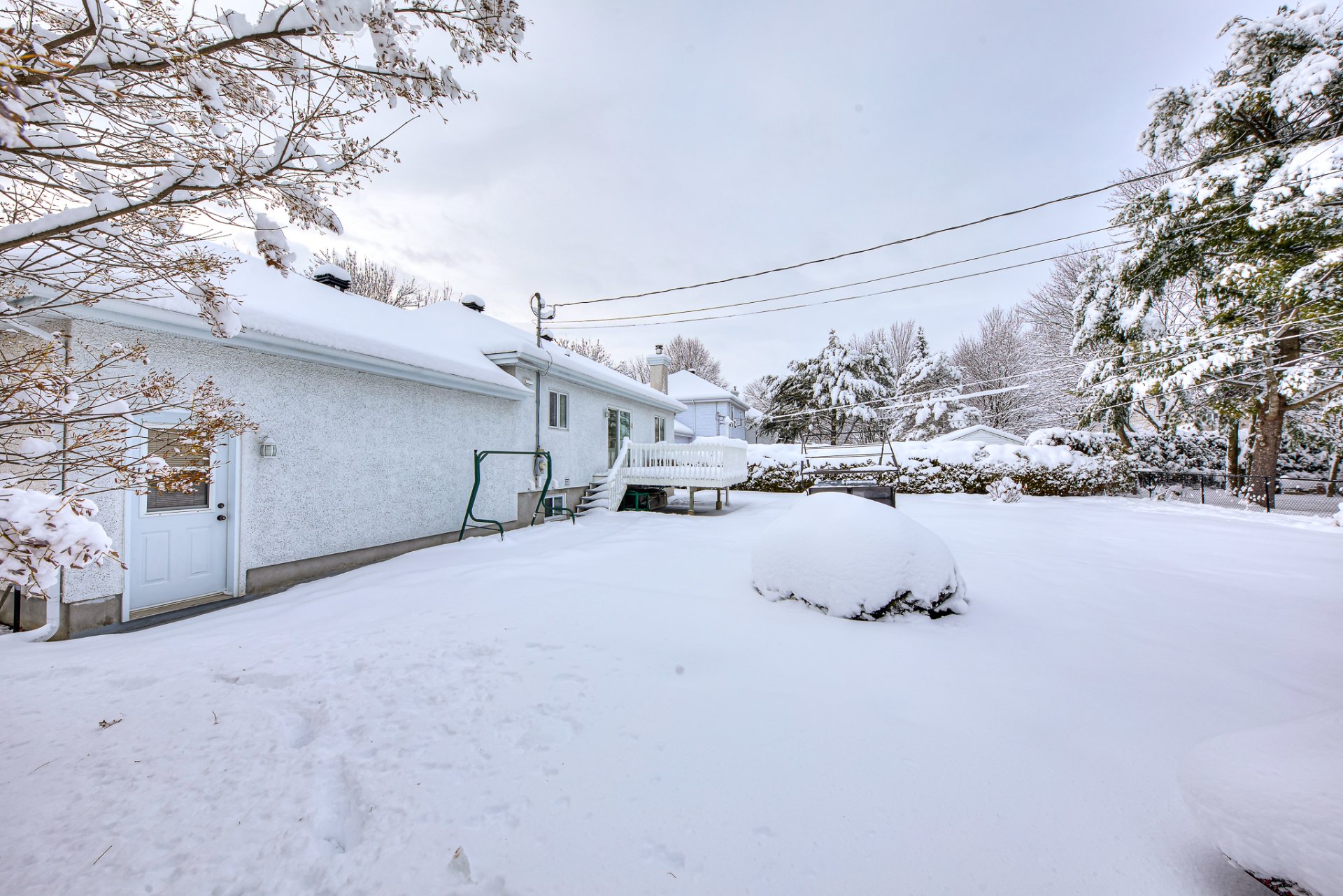 2 Rue des Pistoles, Blainville, Quebec J7C5B2, 3 Bedrooms Bedrooms, 12 Rooms Rooms,2 BathroomsBathrooms,Residential,For Sale,Rue des Pistoles,21037909