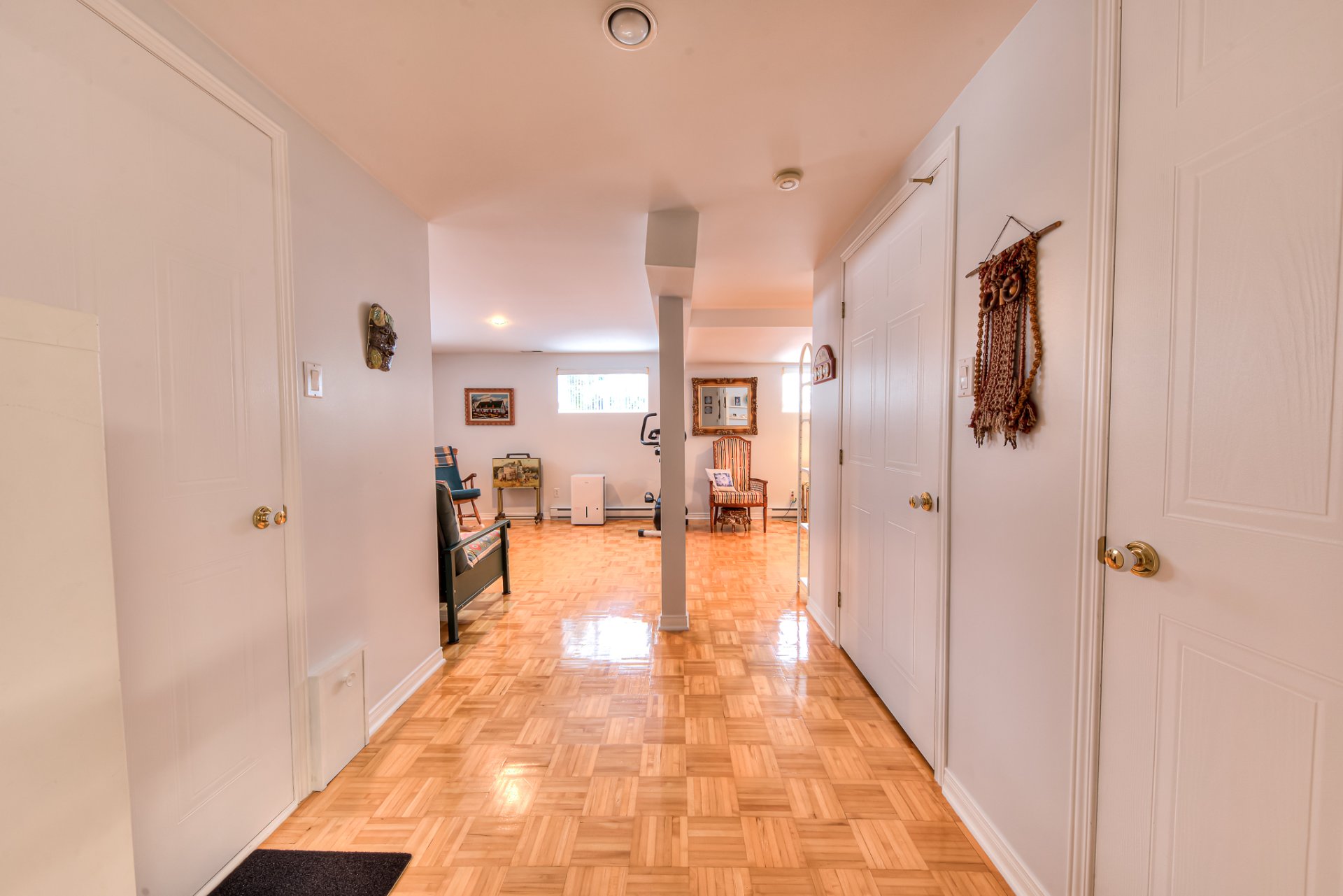 2 Rue des Pistoles, Blainville, Quebec J7C5B2, 3 Bedrooms Bedrooms, 12 Rooms Rooms,2 BathroomsBathrooms,Residential,For Sale,Rue des Pistoles,21037909