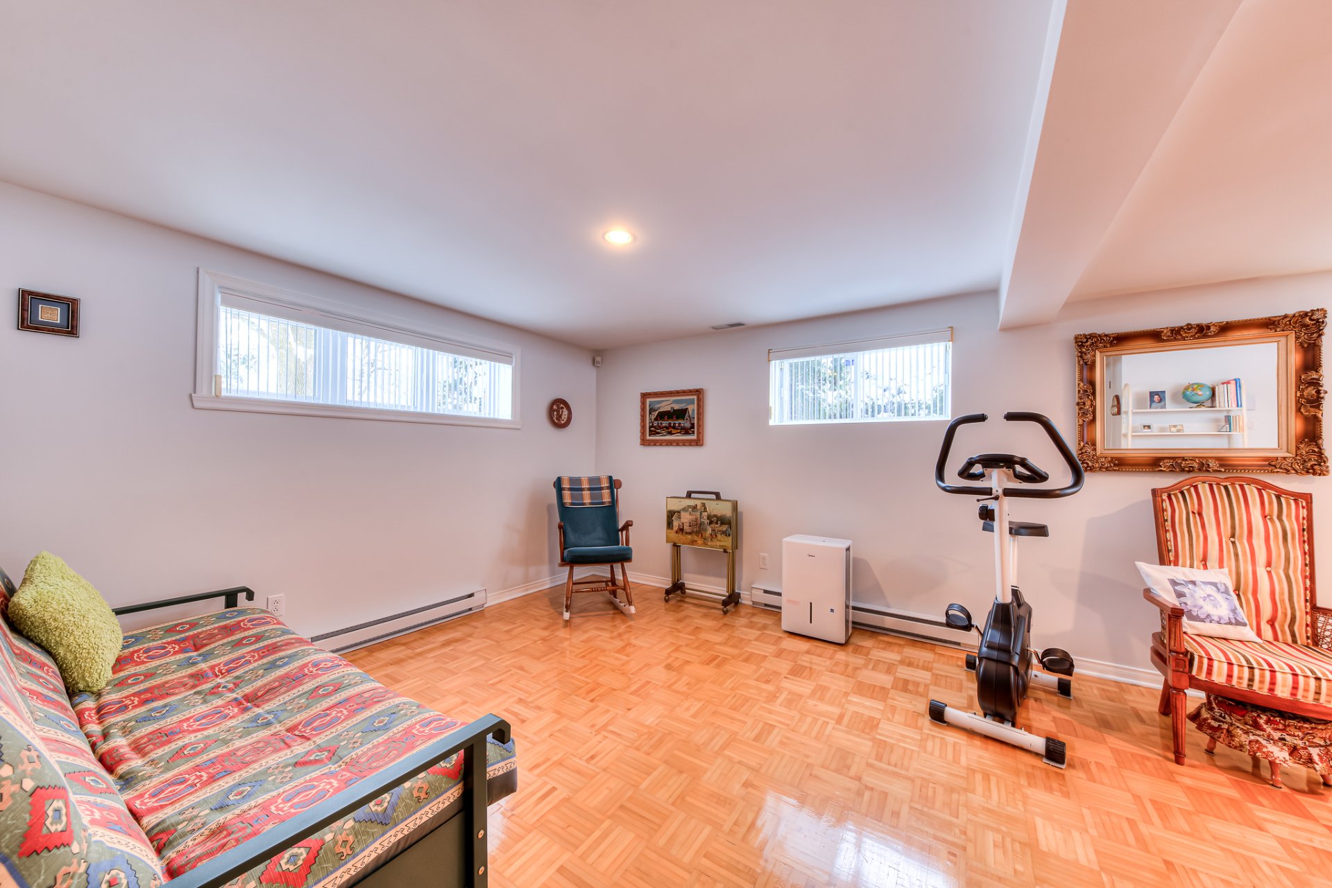 2 Rue des Pistoles, Blainville, Quebec J7C5B2, 3 Bedrooms Bedrooms, 12 Rooms Rooms,2 BathroomsBathrooms,Residential,For Sale,Rue des Pistoles,21037909