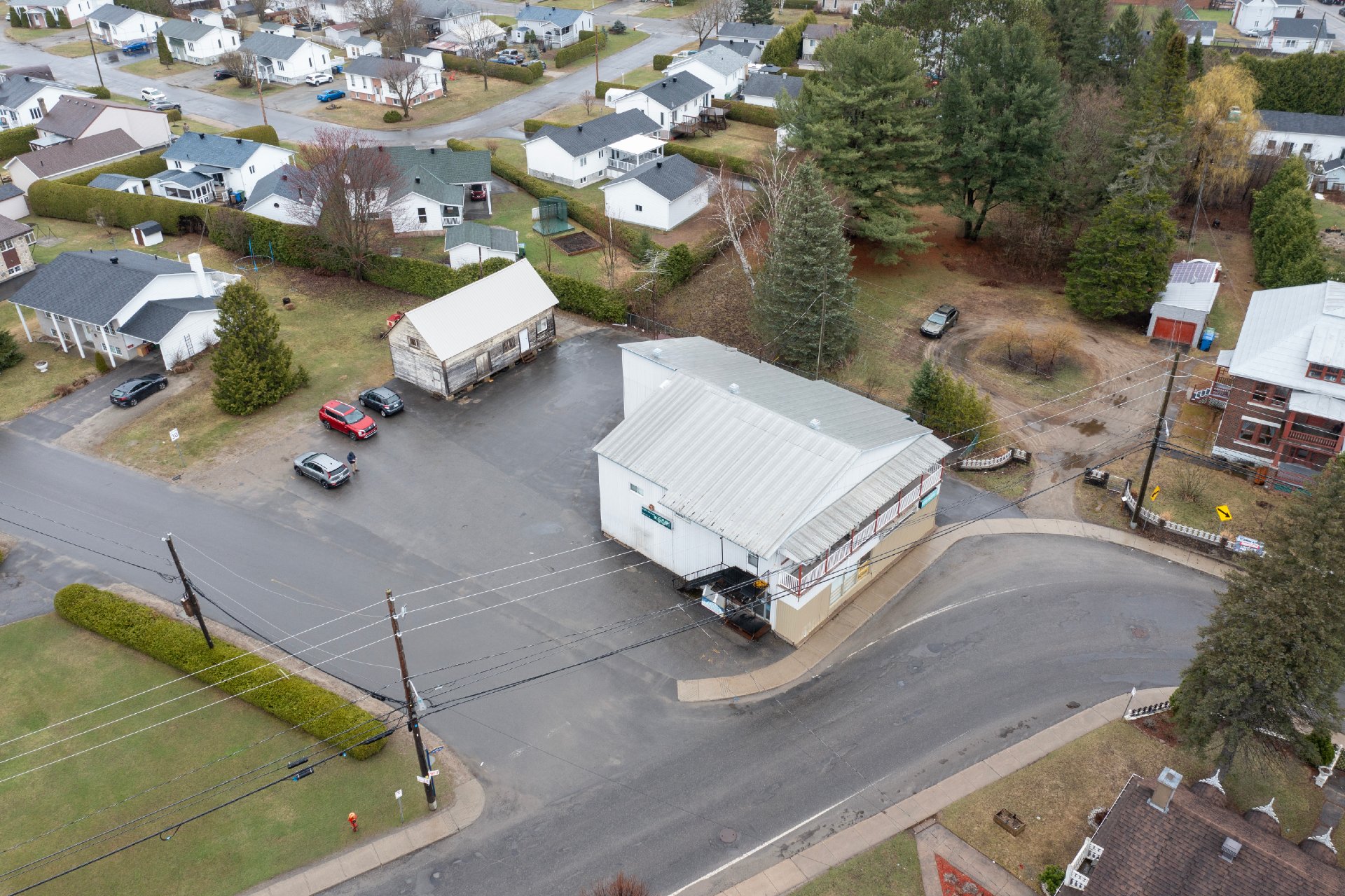 166 Rue Principale 168, Saint-André-Avellin, Quebec J0V1W0, 4 Bedrooms Bedrooms, 6 Rooms Rooms,1 BathroomBathrooms,Multi-family (2 to 5 units),For Sale,Rue Principale,23488133