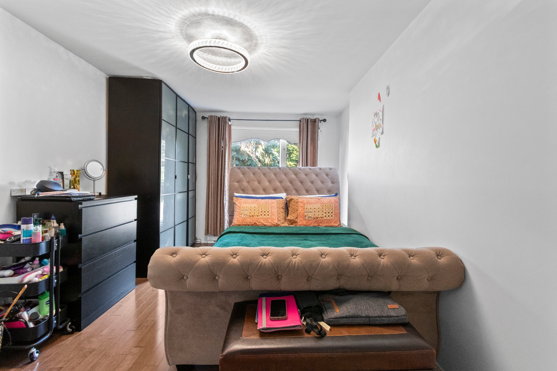 1004 Rue Thierry, Montréal (LaSalle), Quebec H8N2Y6, 2 Bedrooms Bedrooms, 8 Rooms Rooms,1 BathroomBathrooms,Residential,For Rent,Rue Thierry,21159283