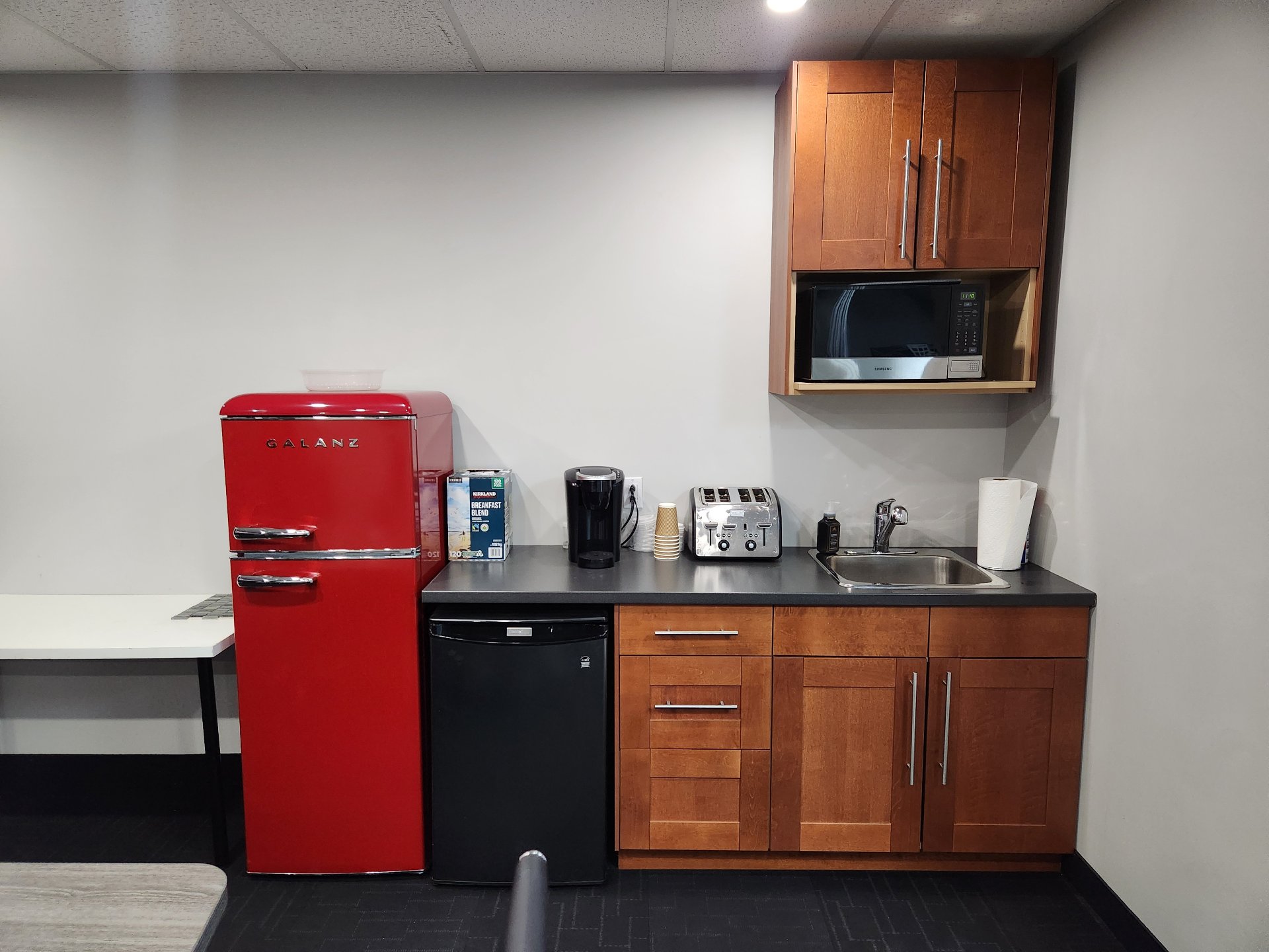 2300A Ch. St-François, Dorval, Quebec H9P1K2, ,Industriel,For Rent,Ch. St-François,17605060