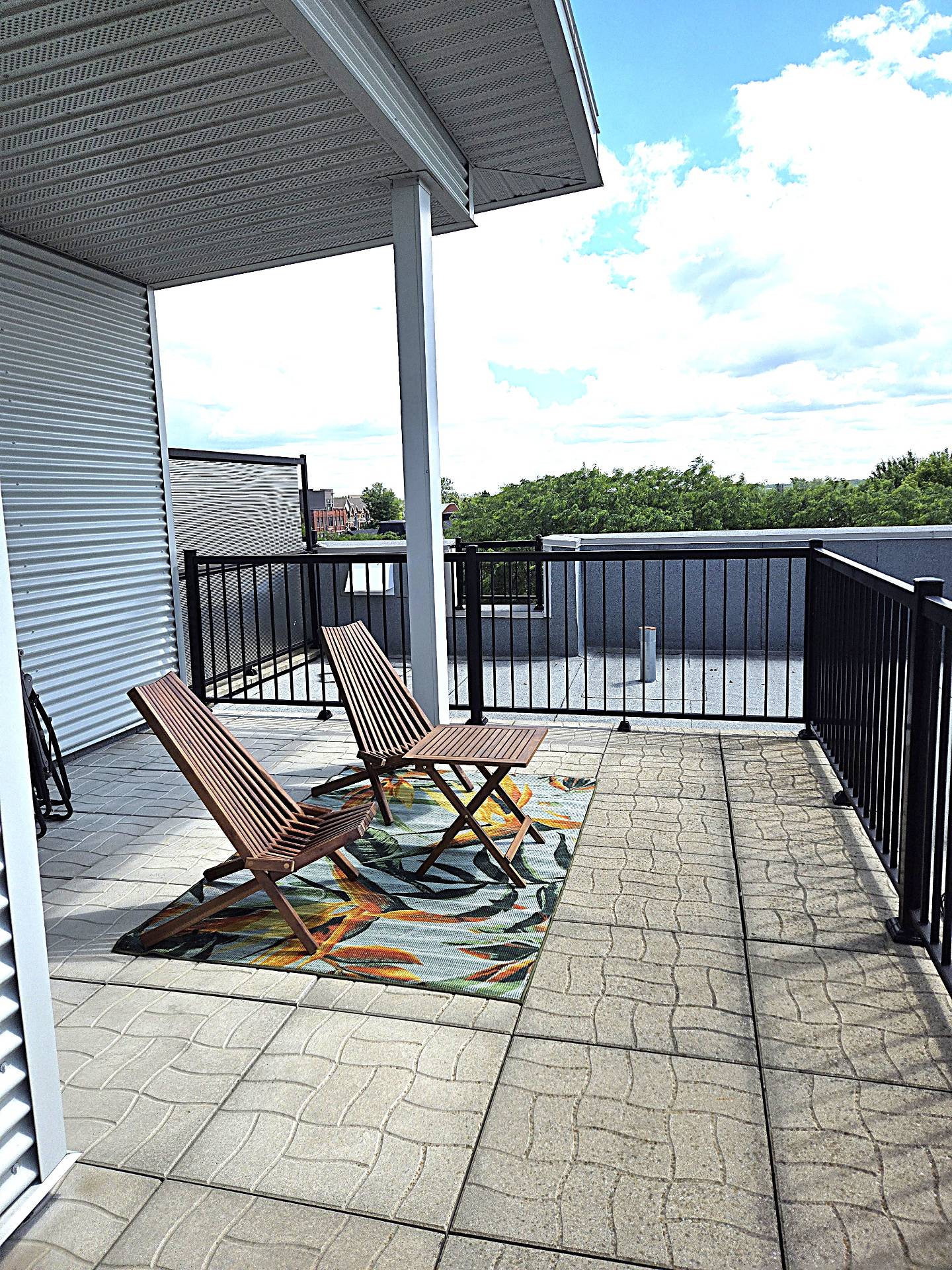 2264 Rue Victoria, Montréal (Lachine), Quebec H8S1Z3, 2 Chambres Chambres, 8 Chambres Chambres,1 Salle de bainsSalle de bain,Résidentiel,À vendre,Rue Victoria,28278664