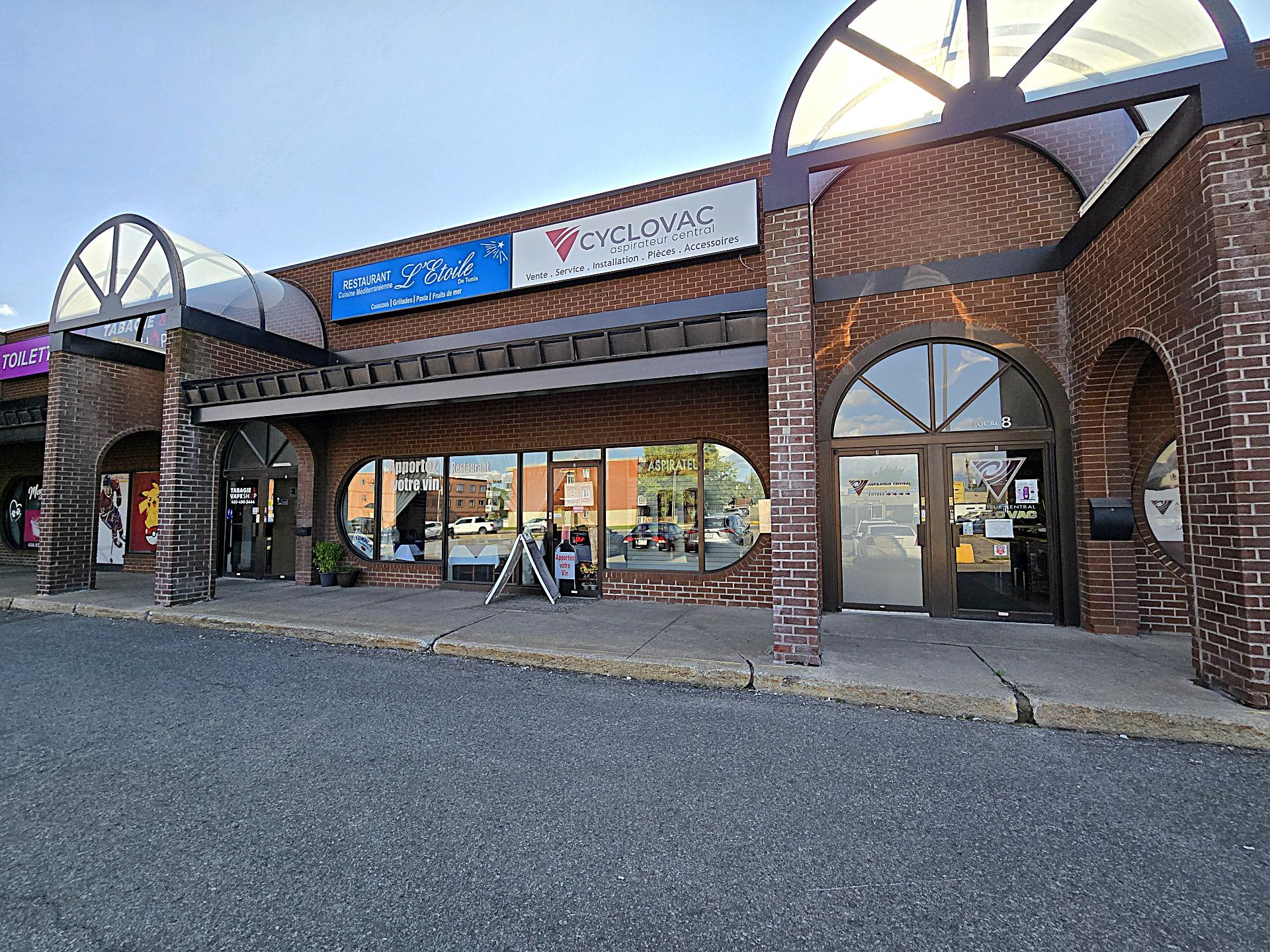 3000 Boul. des Laurentides, Laval (Vimont), Quebec H7K3G5, ,Commercial,For Rent,Boul. des Laurentides,26695749