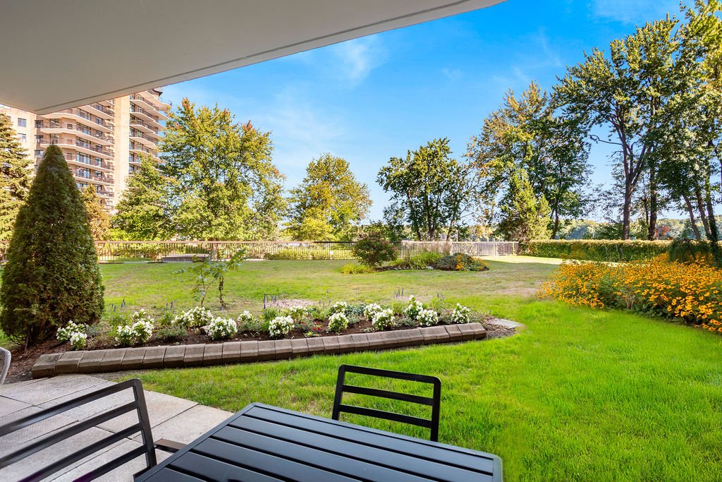 4520 Prom. Paton, Laval (Chomedey), Quebec H7W4X1, 2 Bedrooms Bedrooms, 6 Rooms Rooms,2 BathroomsBathrooms,Residential,For Sale,Prom. Paton,9852355