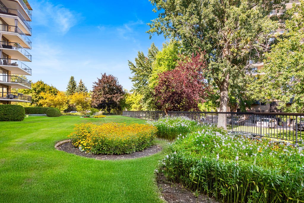 4520 Prom. Paton, Laval (Chomedey), Quebec H7W4X1, 2 Bedrooms Bedrooms, 6 Rooms Rooms,2 BathroomsBathrooms,Residential,For Sale,Prom. Paton,9852355