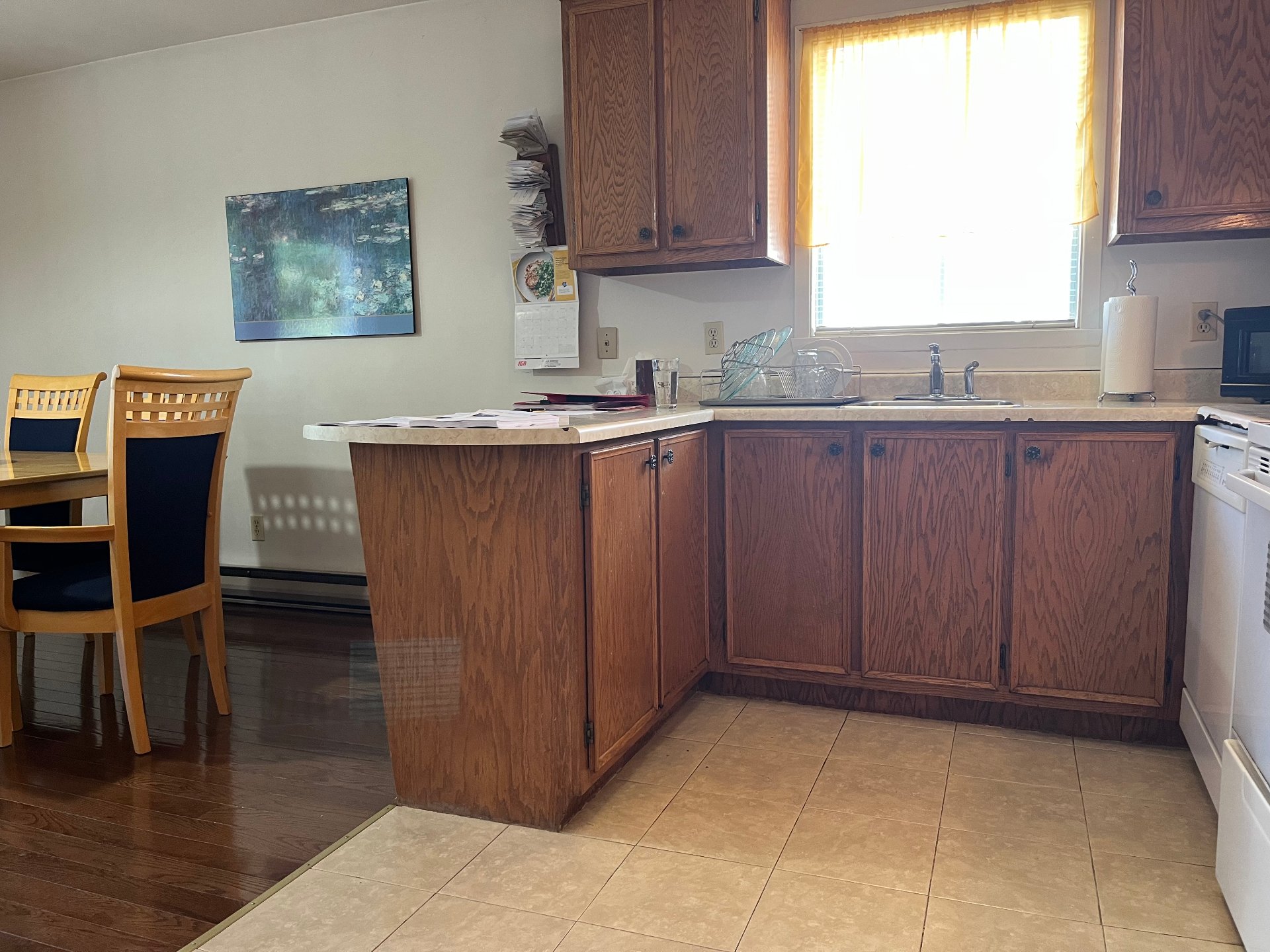 802 Rue Maisonneuve, Longueuil (Saint-Hubert), Quebec J3Y7W8, 3 Chambres Chambres, 8 Chambres Chambres,1 Salle de bainsSalle de bain,Résidentiel,À vendre,Rue Maisonneuve,27461595