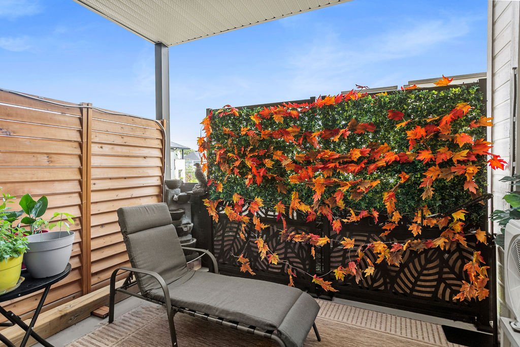 7705 Boul. St-Martin O., Laval (Sainte-Dorothée), Quebec H7X0E9, 2 Bedrooms Bedrooms, 6 Rooms Rooms,1 BathroomBathrooms,Residential,For Sale,Boul. St-Martin O.,9377344