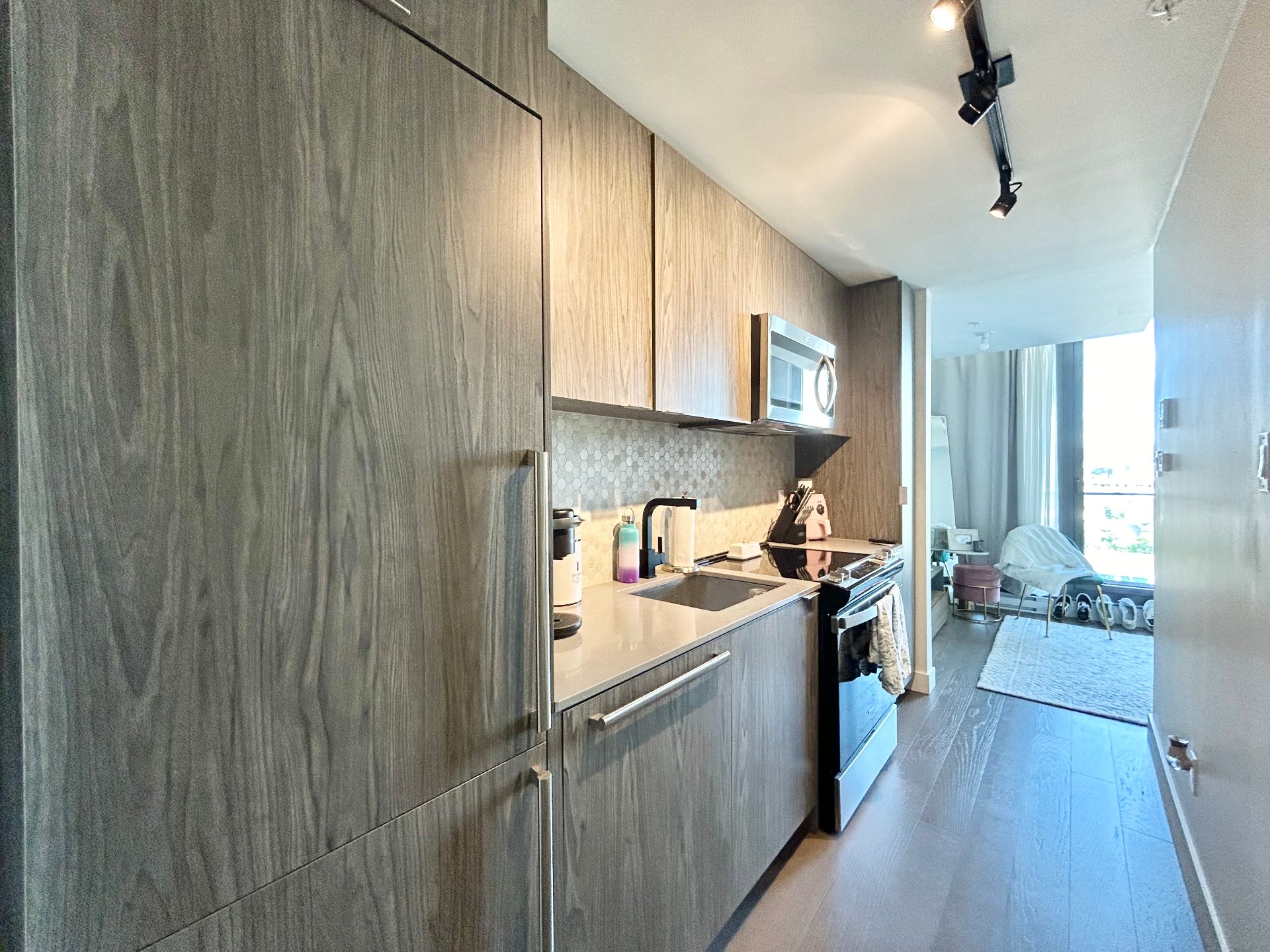 200 Boul. Marcel-Laurin, Montréal (Saint-Laurent), Quebec H4M2L4, 1 Bedroom Bedrooms, 4 Rooms Rooms,1 BathroomBathrooms,Residential,For Rent,Boul. Marcel-Laurin,12844825