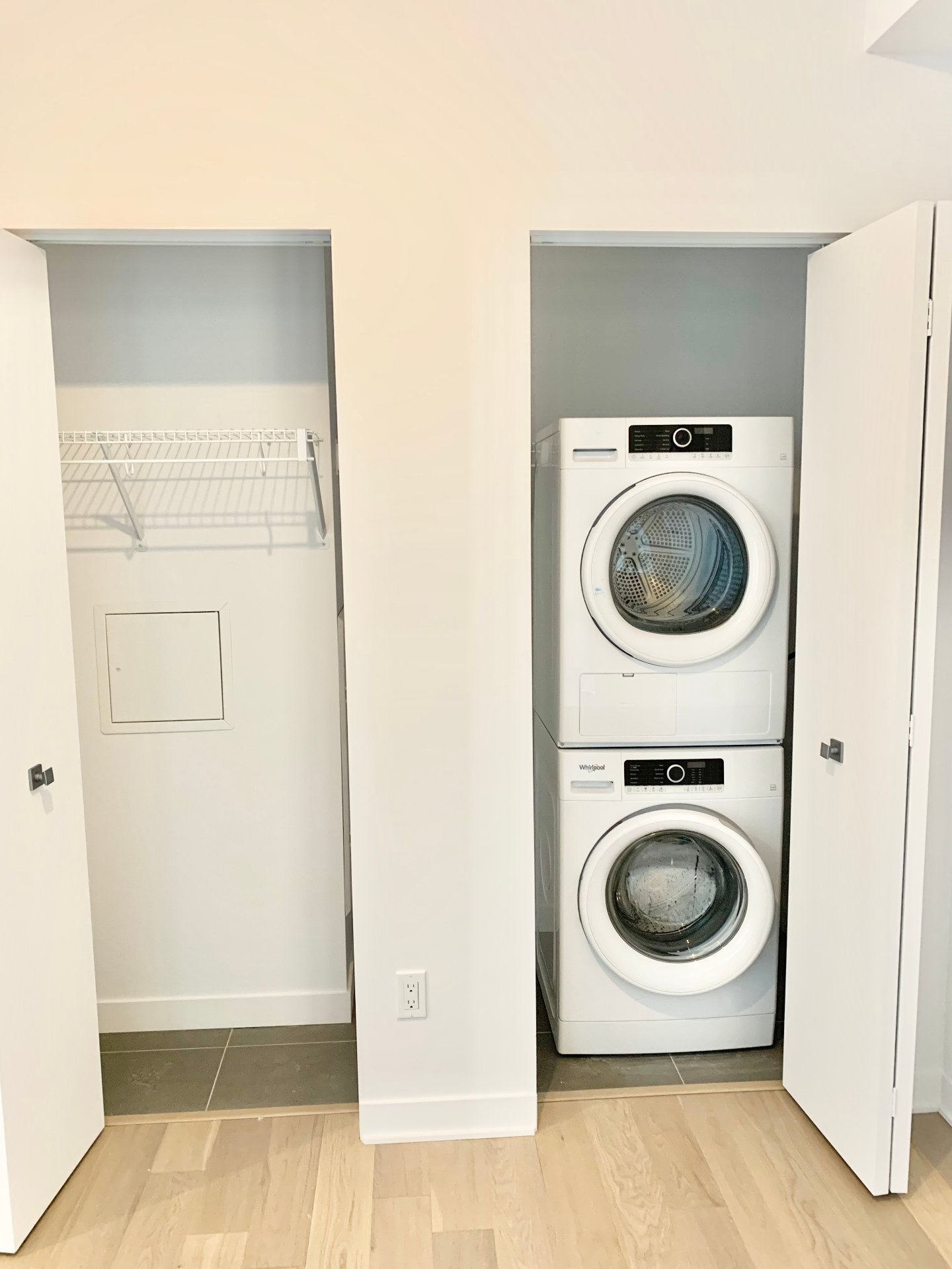 1160 Rue MacKay, Montréal (Ville-Marie), Quebec H3G0G8, 3 Rooms Rooms,1 BathroomBathrooms,Residential,For Rent,Rue MacKay,20187123