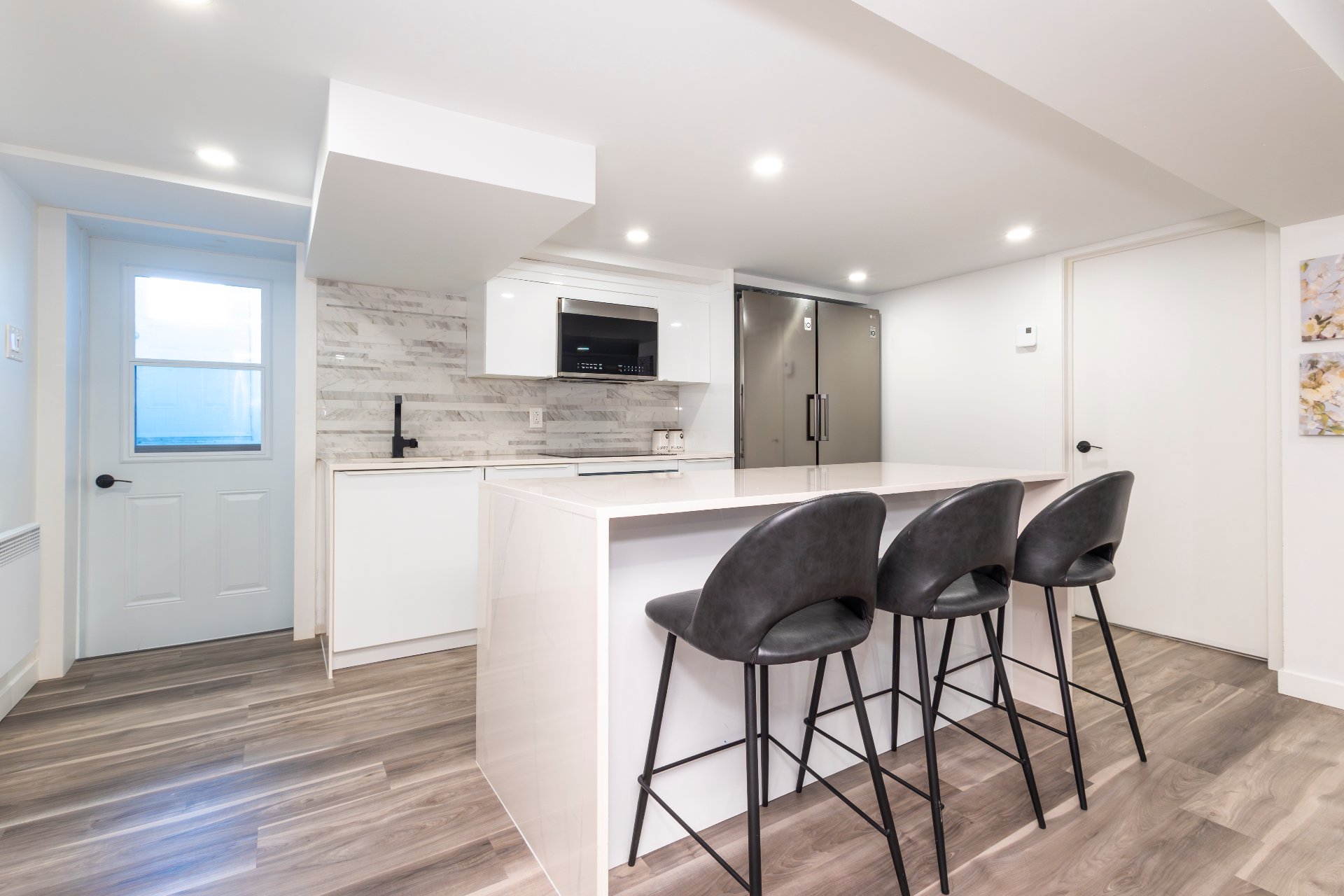 580 Rue Fraser, Montréal (Saint-Laurent), Quebec H4M1Z2, 5 Chambres Chambres, 13 Chambres Chambres,2 Salle de bainSalle de bain,Résidentiel,À vendre,Rue Fraser,27942451