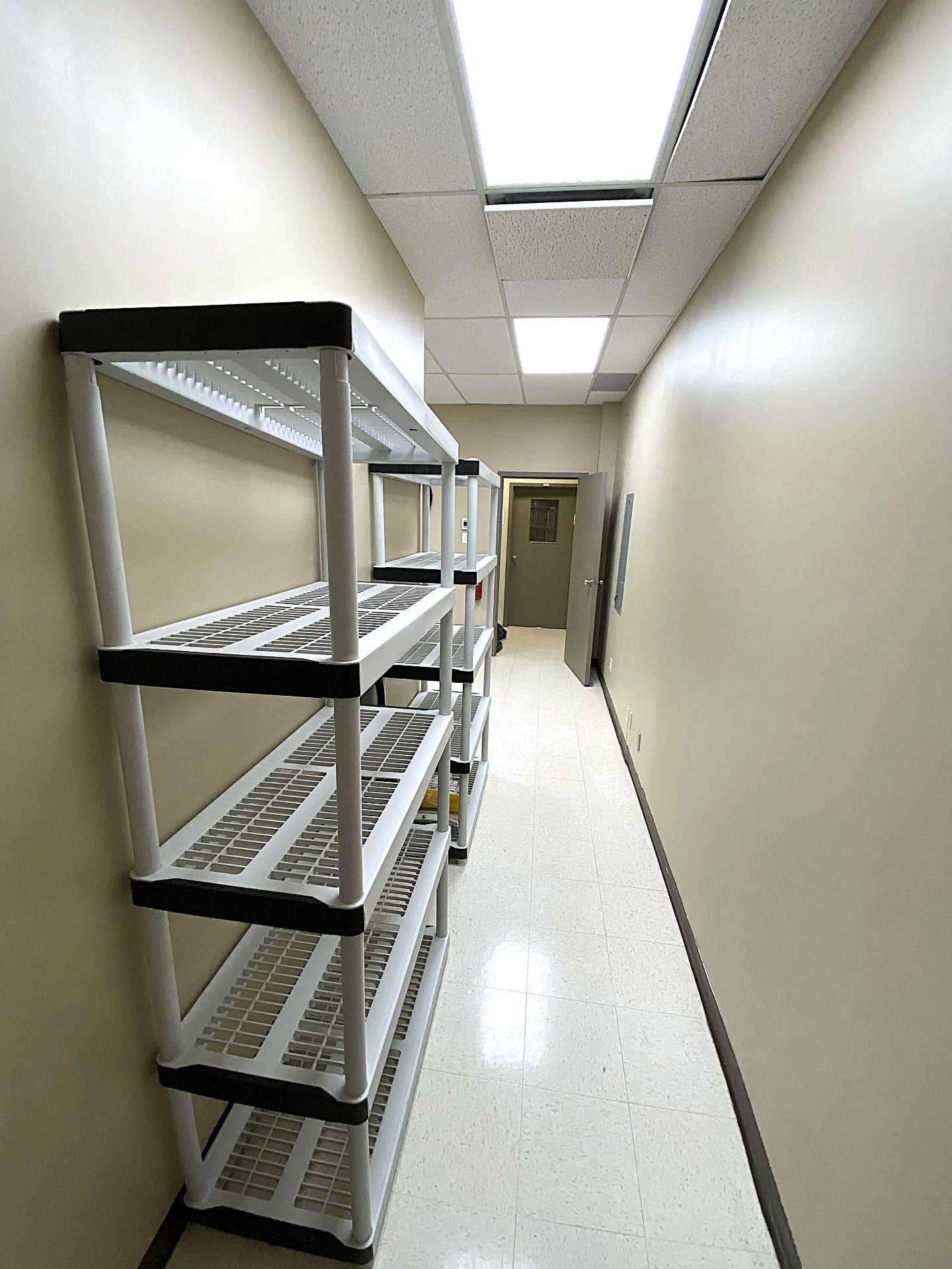 3675 Boul. de la Grande-Allée, Boisbriand, Quebec J7H1H5, ,Industriel,A Louer,Boul. de la Grande-Allée,25567191