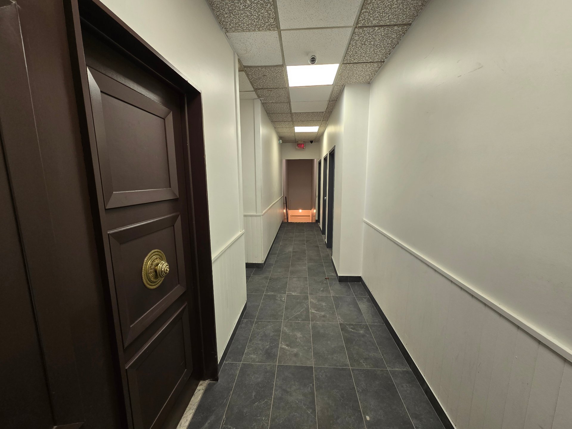 1276 Boul. Curé-Labelle, Laval (Chomedey), Quebec H7V2W1, ,Commercial,For Rent,Boul. Curé-Labelle,25307104