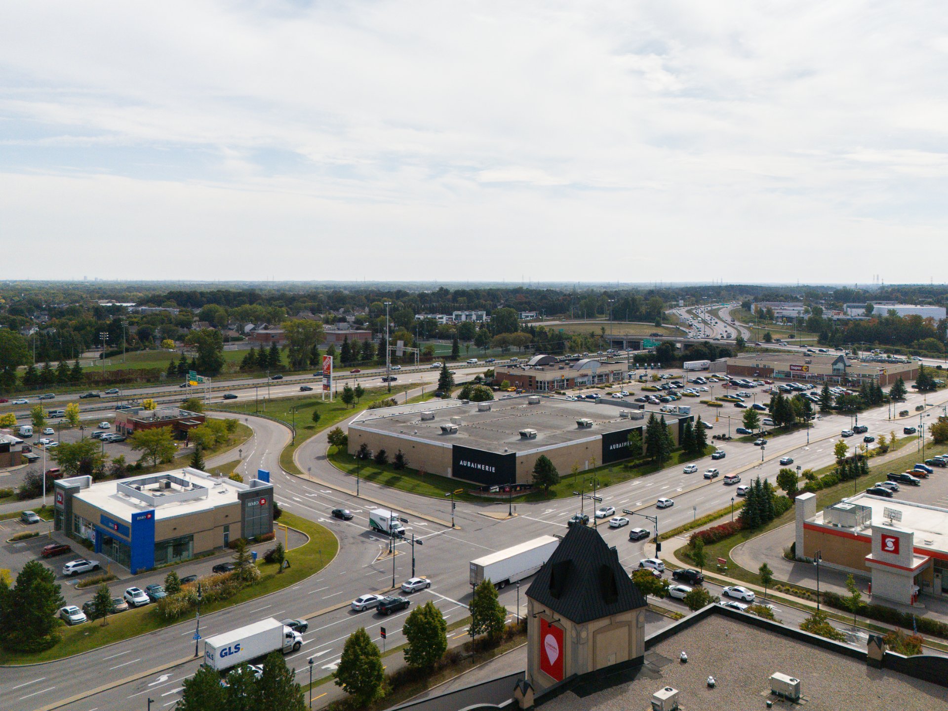 50 Rue Napoléon, Sainte-Thérèse, Quebec J7E1H6, 4 Chambres Chambres, 10 Chambres Chambres,2 Salle de bainSalle de bain,Résidentiel,À vendre,Rue Napoléon,25854148