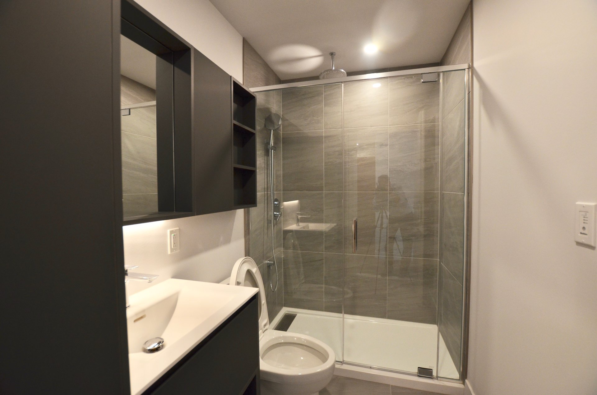 1500 Boul. René-Lévesque O., Montréal (Ville-Marie), Quebec H3G2H1, 5 Rooms Rooms,1 BathroomBathrooms,Residential,For Sale,Boul. René-Lévesque O.,22909071