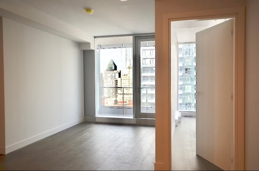 1500 Boul. René-Lévesque O., Montréal (Ville-Marie), Quebec H3G2H1, 5 Rooms Rooms,1 BathroomBathrooms,Residential,For Sale,Boul. René-Lévesque O.,22909071