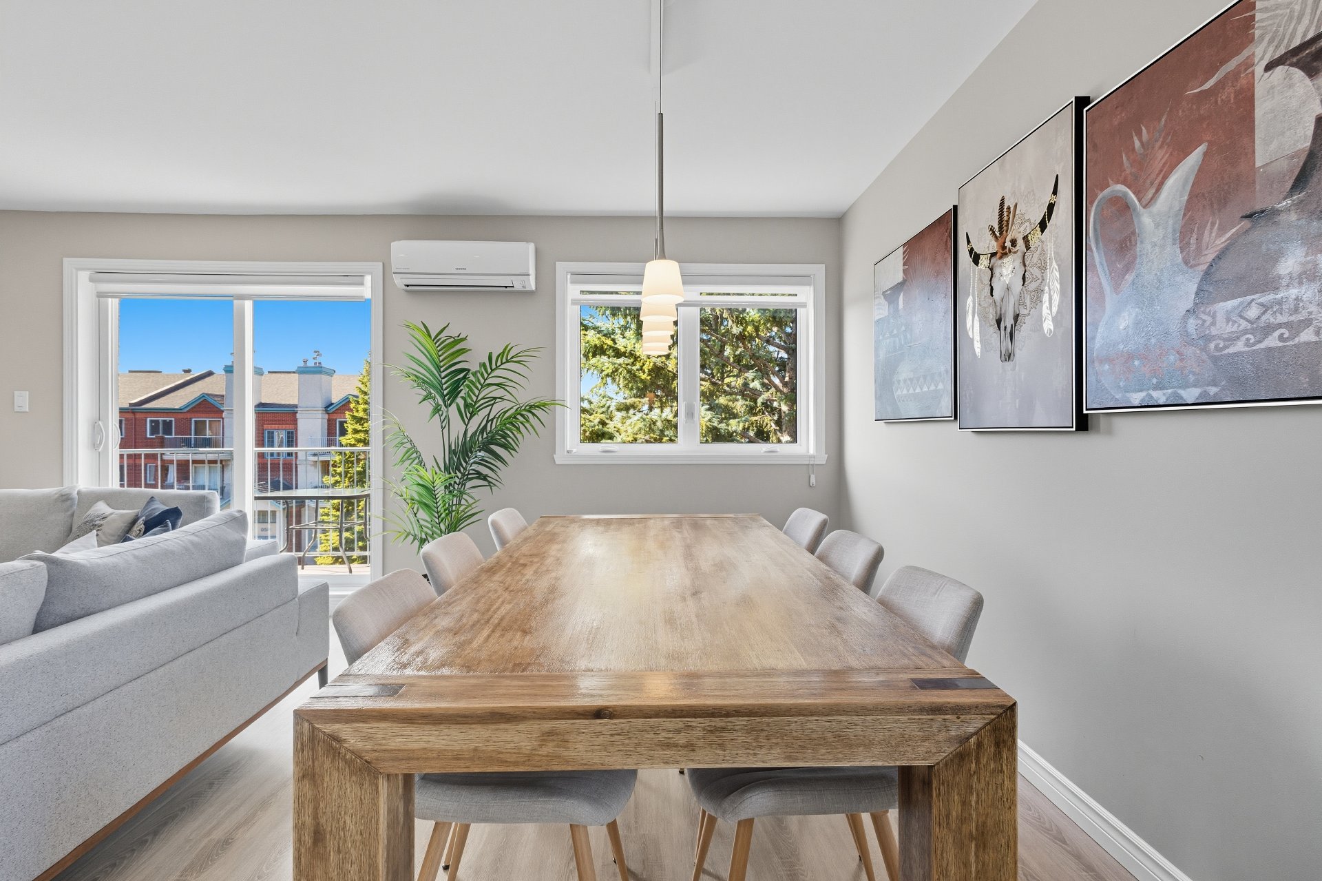 977 Av. St-Charles, Laval (Chomedey), Quebec H7V4A5, 2 Chambres Chambres, 7 Chambres Chambres,1 Salle de bainsSalle de bain,Résidentiel,À vendre,Av. St-Charles,9229949