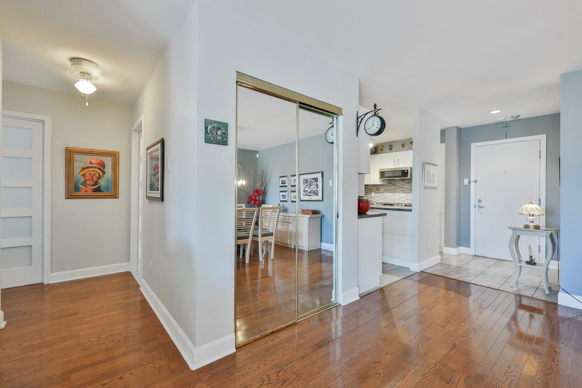 4191 Rue de la Seine, Laval (Chomedey), Quebec H7W2S7, 2 Chambres Chambres, 9 Chambres Chambres,1 Salle de bainsSalle de bain,Résidentiel,À vendre,Rue de la Seine,28252984