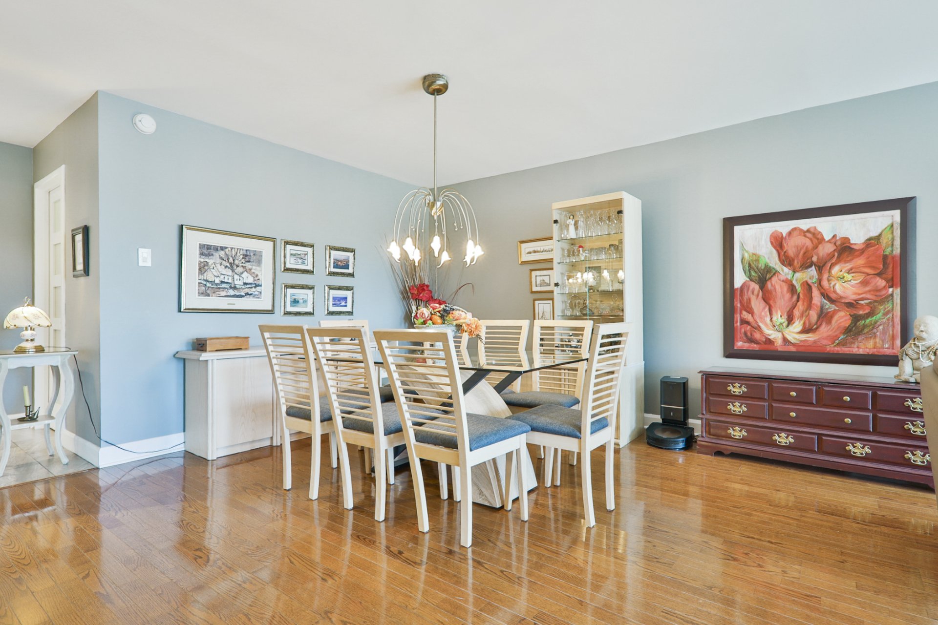 4191 Rue de la Seine, Laval (Chomedey), Quebec H7W2S7, 2 Chambres Chambres, 9 Chambres Chambres,1 Salle de bainsSalle de bain,Résidentiel,À vendre,Rue de la Seine,28252984