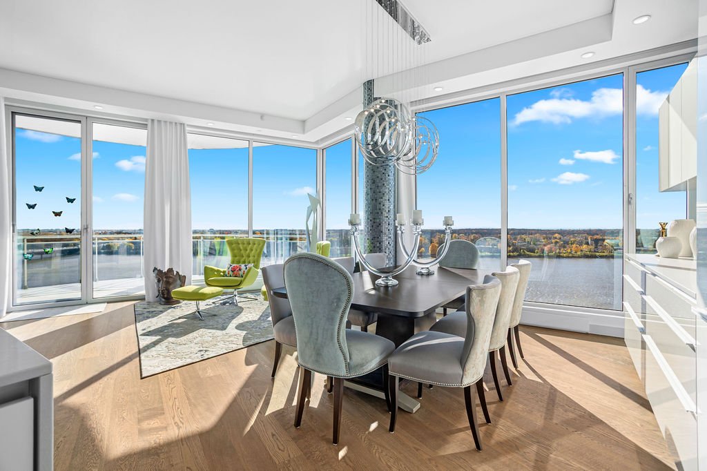 275 Rue Étienne-Lavoie, Laval (Sainte-Dorothée), Quebec H7X0E4, 2 Bedrooms Bedrooms, 12 Rooms Rooms,2 BathroomsBathrooms,Residential,For Sale,Rue Étienne-Lavoie,10561697