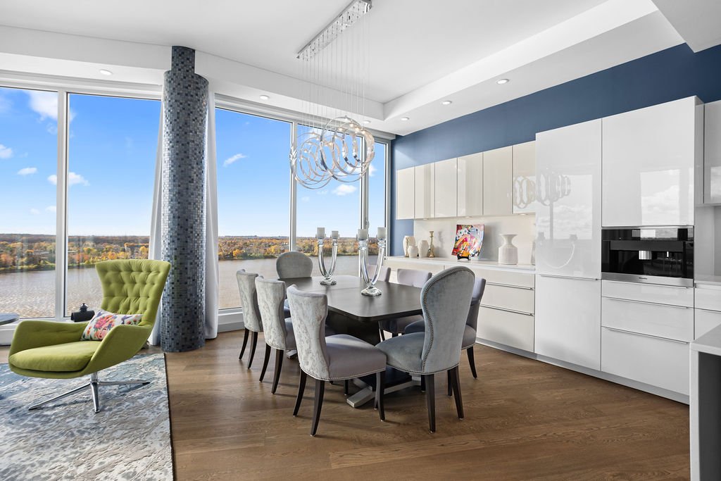 275 Rue Étienne-Lavoie, Laval (Sainte-Dorothée), Quebec H7X0E4, 2 Bedrooms Bedrooms, 12 Rooms Rooms,2 BathroomsBathrooms,Residential,For Sale,Rue Étienne-Lavoie,10561697