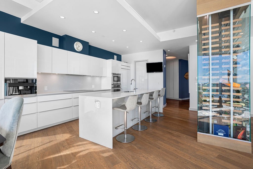 275 Rue Étienne-Lavoie, Laval (Sainte-Dorothée), Quebec H7X0E4, 2 Bedrooms Bedrooms, 12 Rooms Rooms,2 BathroomsBathrooms,Residential,For Sale,Rue Étienne-Lavoie,10561697