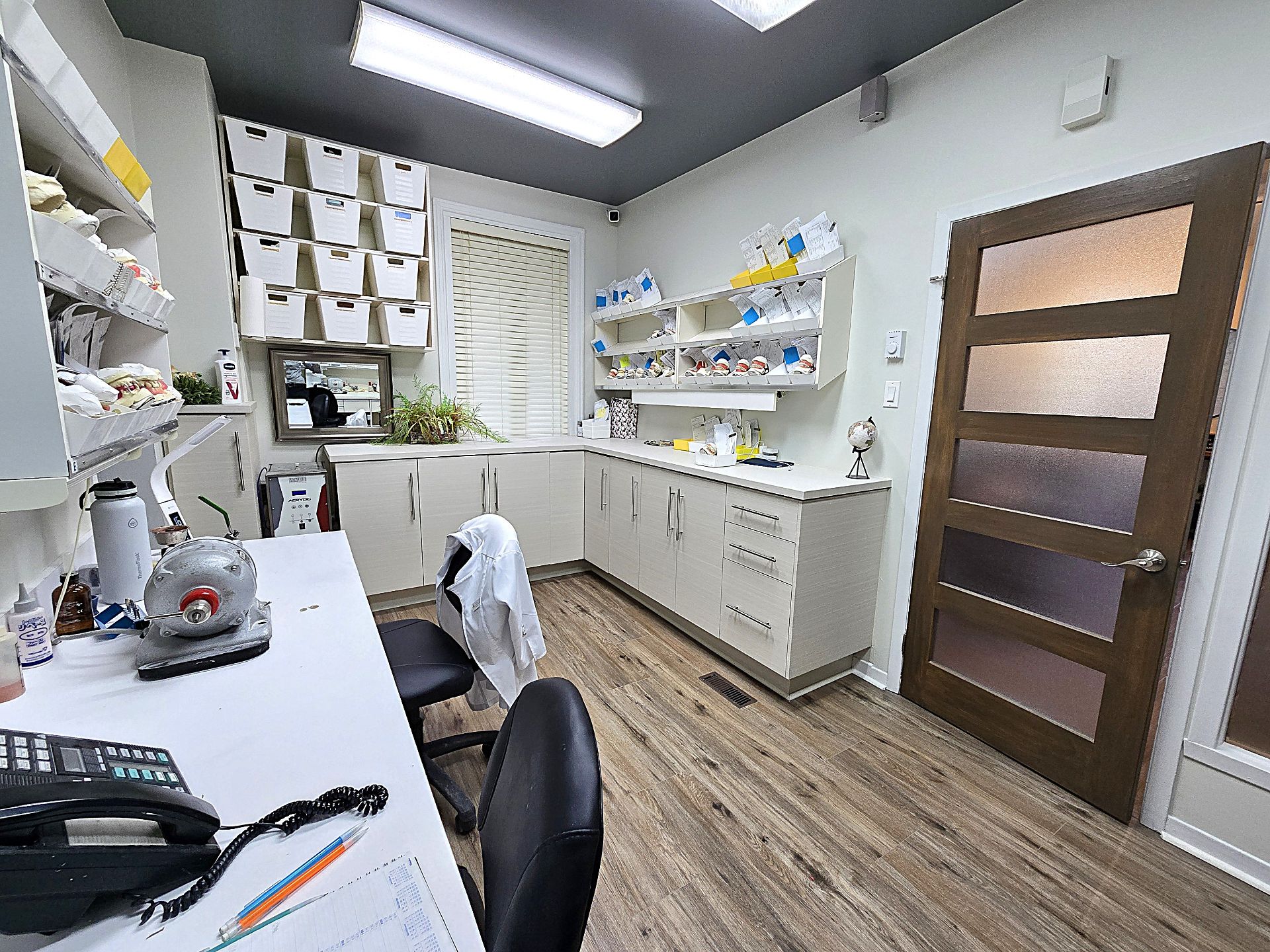 3994A Boul. St-Martin O., Laval (Chomedey), Quebec H7T1B8, ,Revenue property,For Sale,Boul. St-Martin O.,28182268