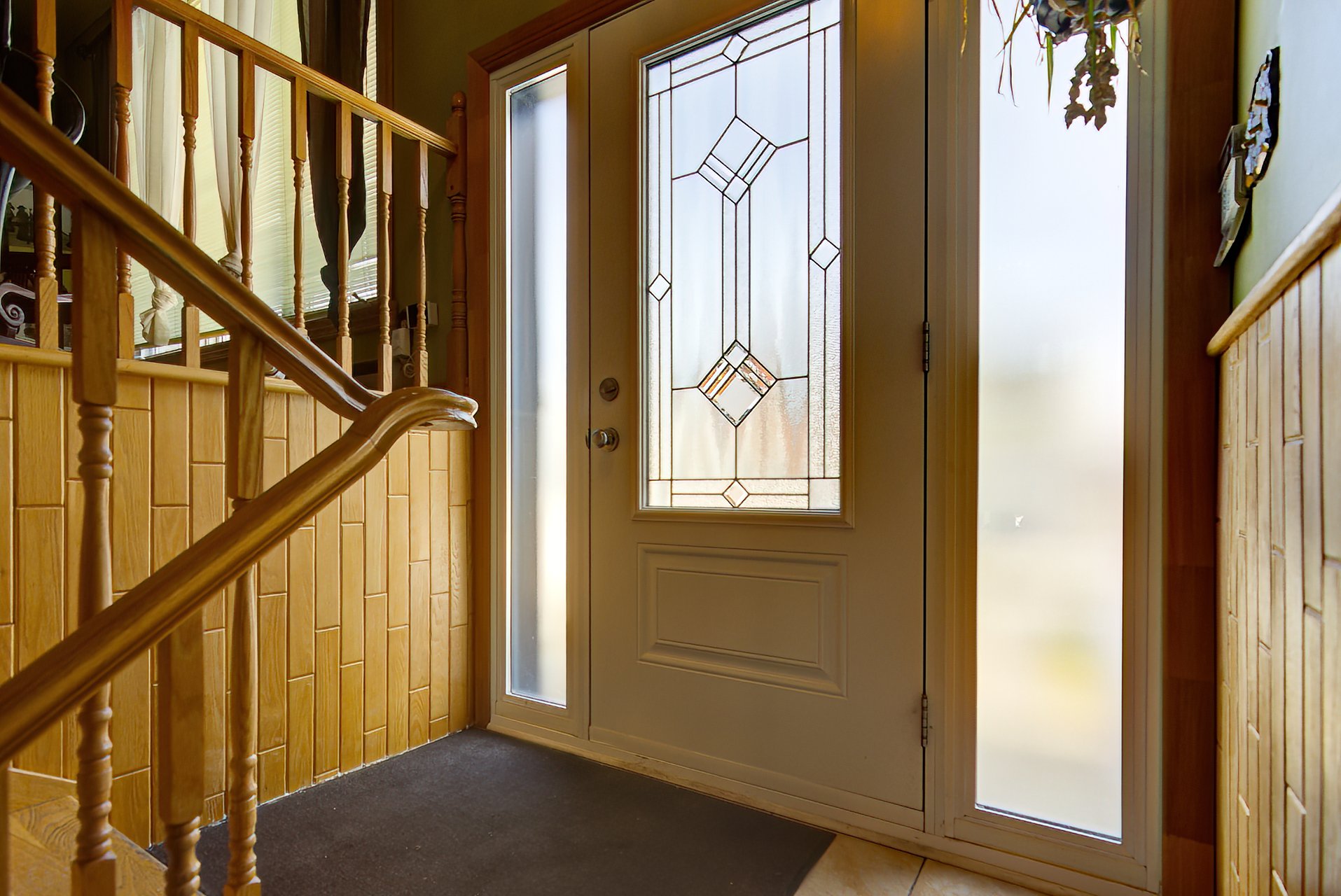 1560 Rue Trépanier, Laval (Chomedey), Quebec H7W3G7, 6 Bedrooms Bedrooms, 14 Rooms Rooms,2 BathroomsBathrooms,Residential,For Sale,Rue Trépanier,21346560