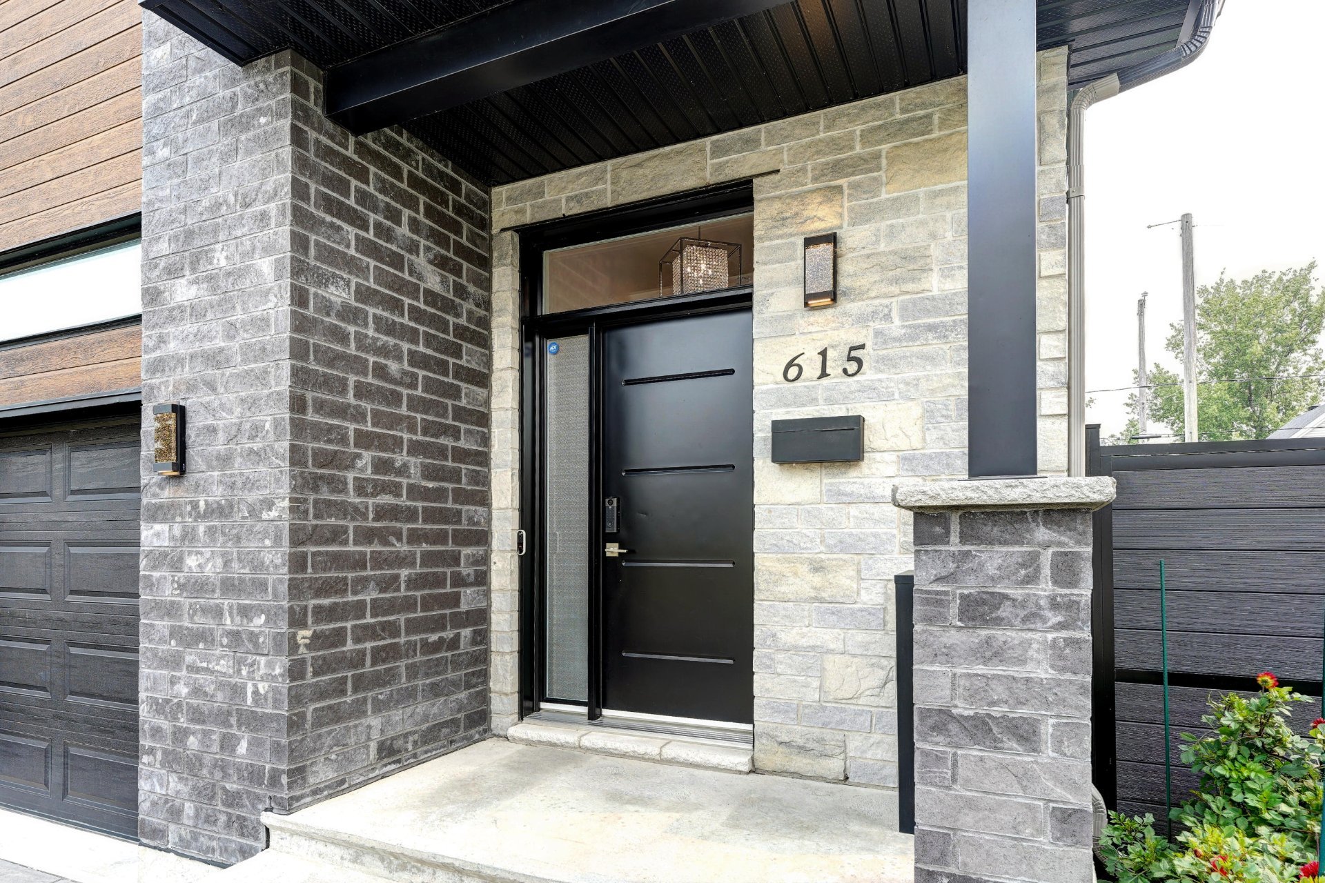 615 4e Avenue, Laval (Fabreville), Quebec H7R4K2, 3 Bedrooms Bedrooms, 12 Rooms Rooms,2 BathroomsBathrooms,Residential,For Sale,4e Avenue,16498129