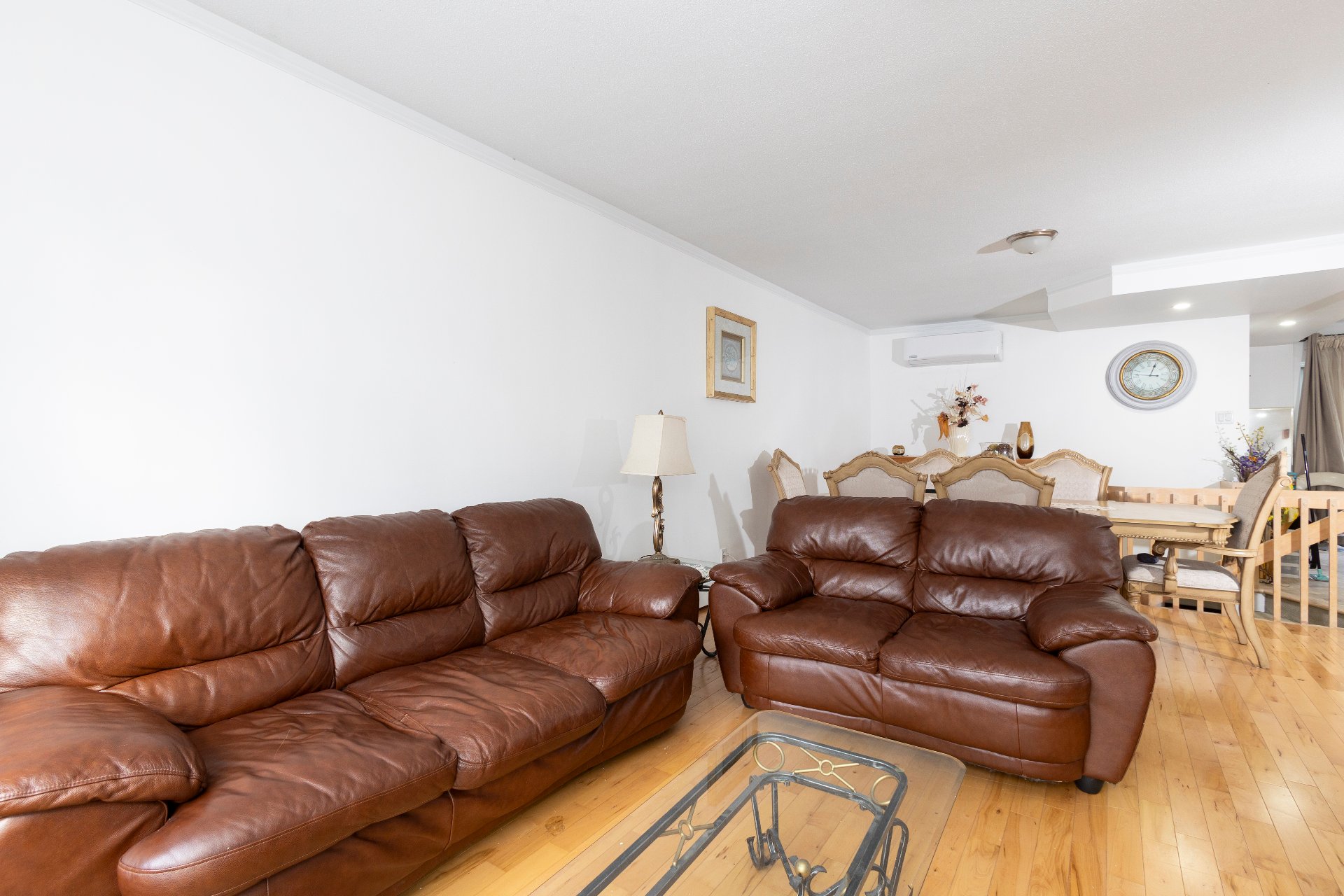 12055 Av. Éthier, Montréal (Montréal-Nord), Quebec H1H3H8, 2 Chambres Chambres, 11 Chambres Chambres,2 Salle de bainSalle de bain,Résidentiel,À vendre,Av. Éthier,27301037