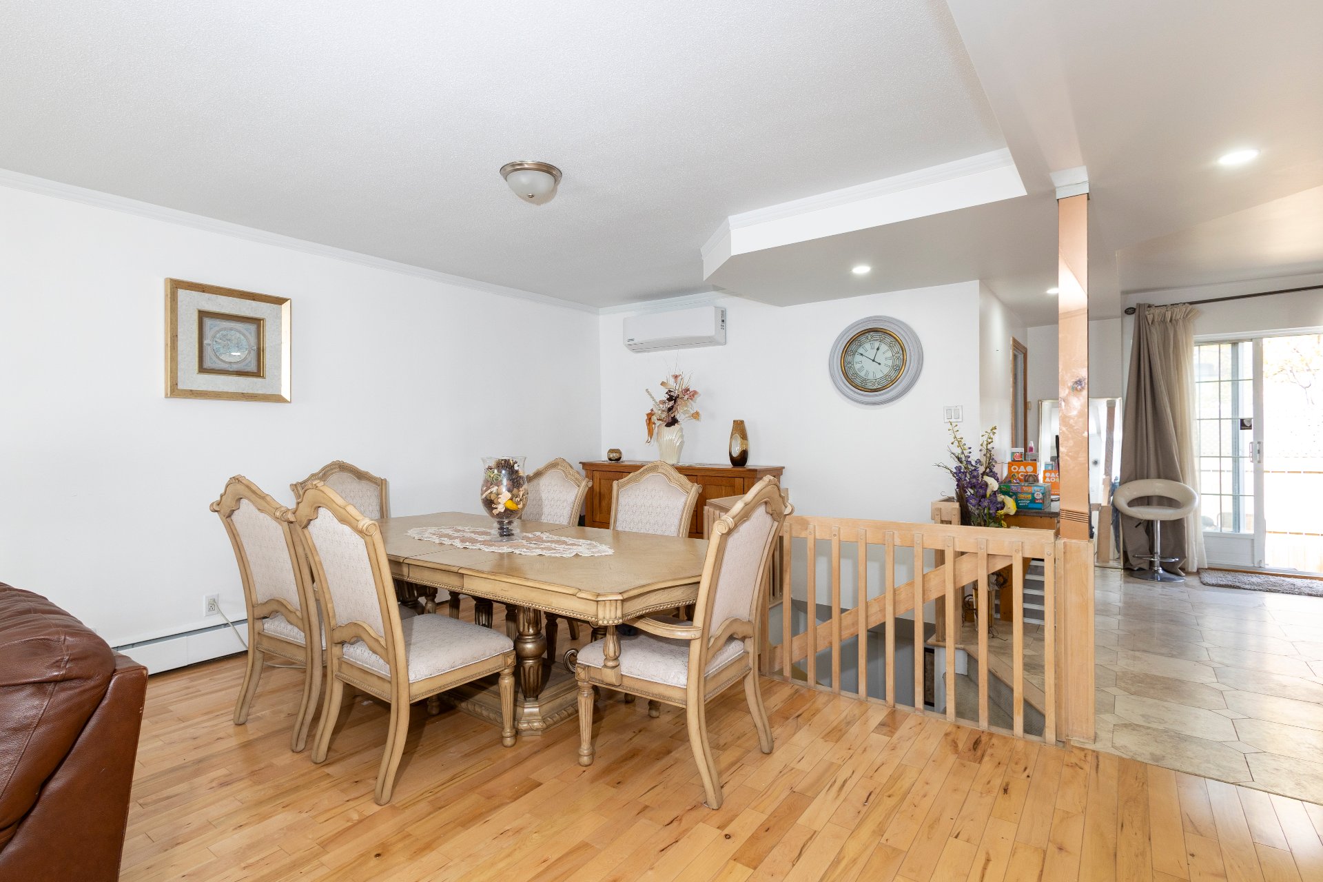 12055 Av. Éthier, Montréal (Montréal-Nord), Quebec H1H3H8, 2 Chambres Chambres, 11 Chambres Chambres,2 Salle de bainSalle de bain,Résidentiel,À vendre,Av. Éthier,27301037