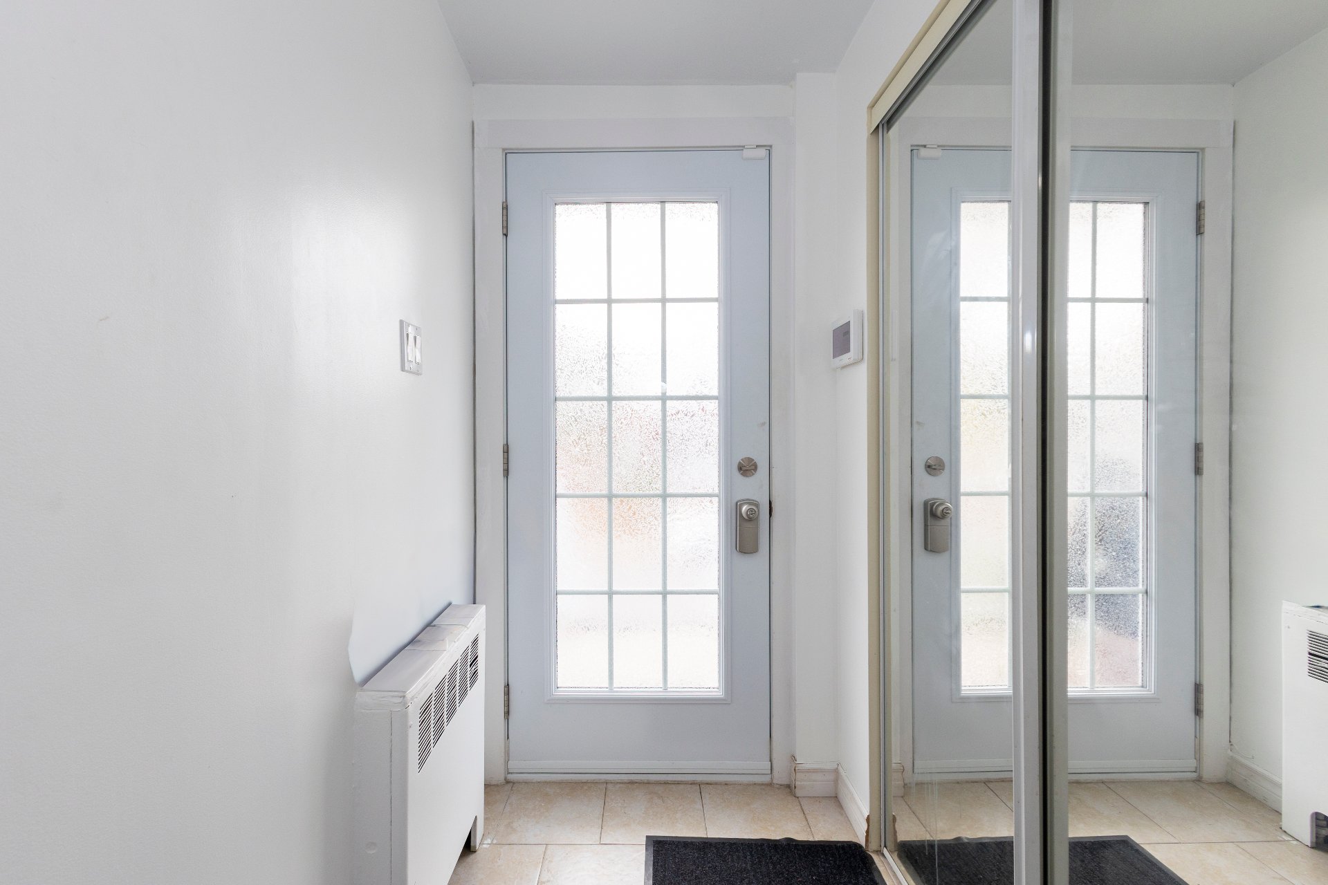 12055 Av. Éthier, Montréal (Montréal-Nord), Quebec H1H3H8, 2 Chambres Chambres, 11 Chambres Chambres,2 Salle de bainSalle de bain,Résidentiel,À vendre,Av. Éthier,27301037